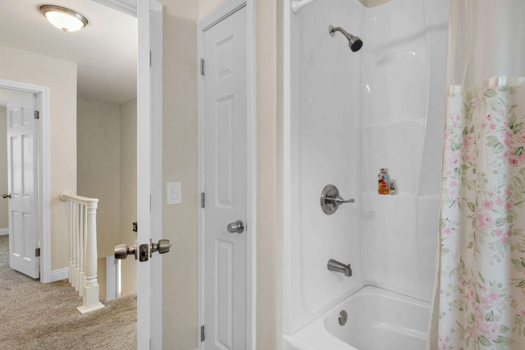 COLONY ESTATES lot 42, block 4 - Residential