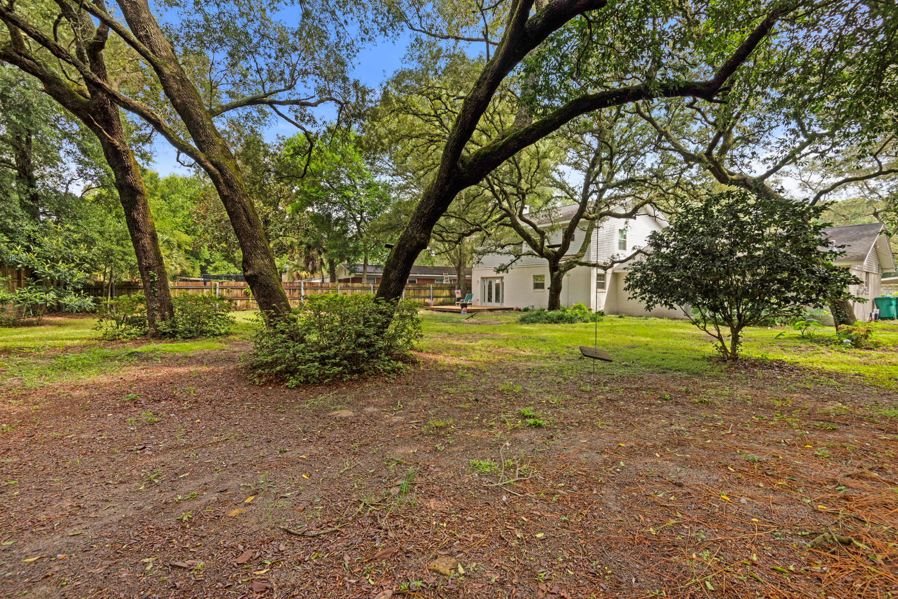 COLONY ESTATES lot 42, block 4 - Residential