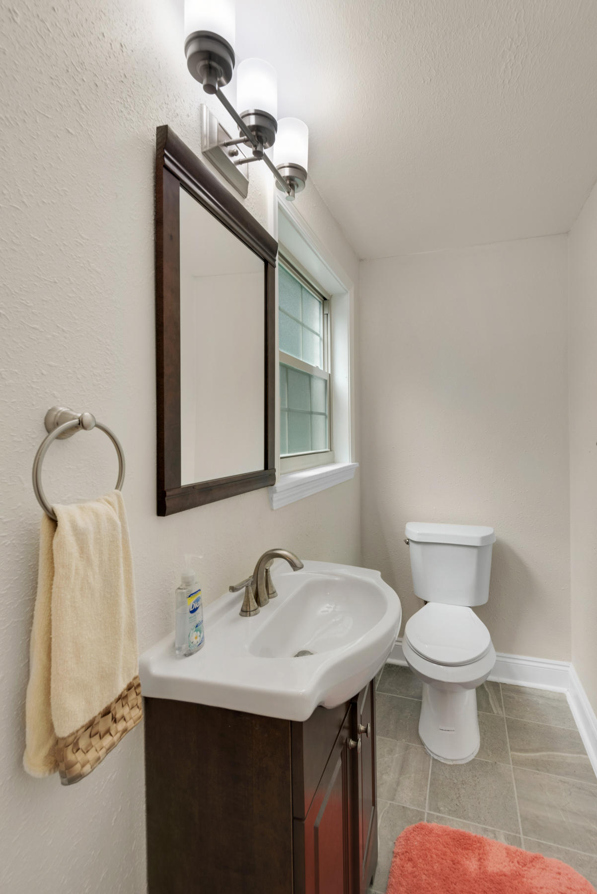 COLONY ESTATES lot 42, block 4 - Residential