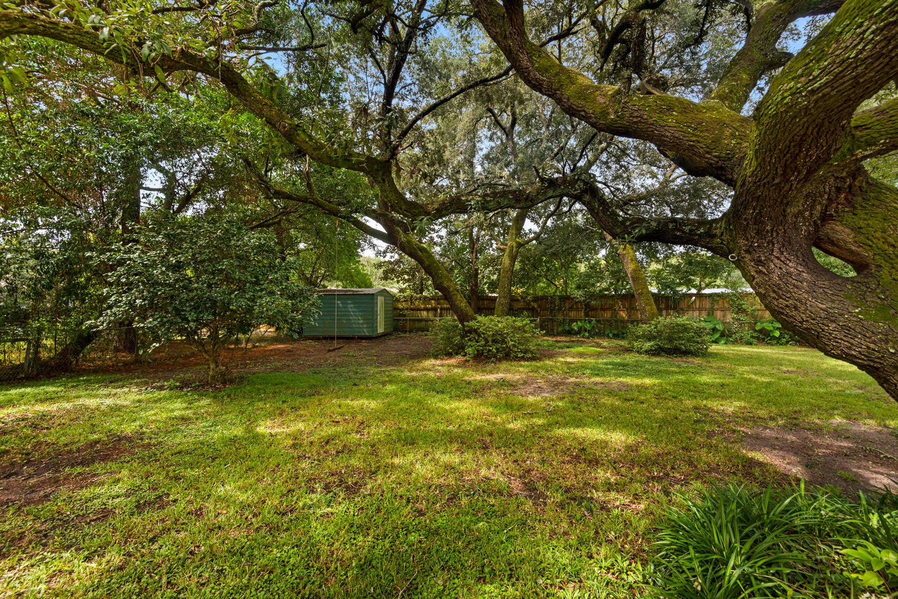 COLONY ESTATES lot 42, block 4 - Residential