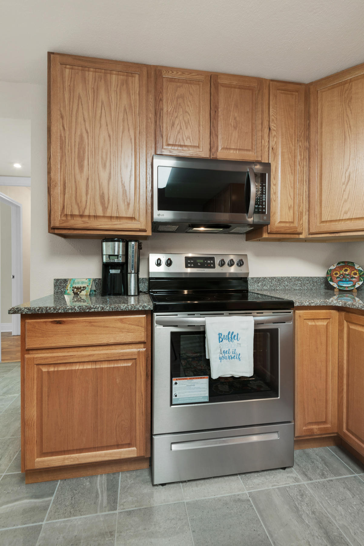 COLONY ESTATES lot 42, block 4 - Residential