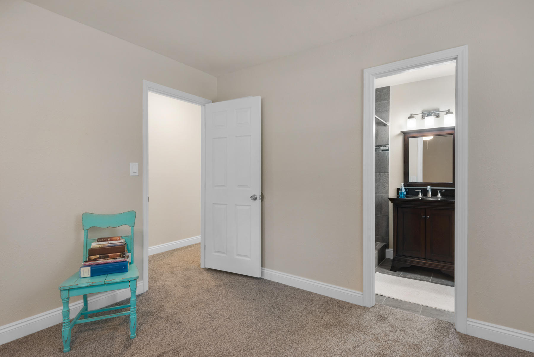 COLONY ESTATES lot 42, block 4 - Residential