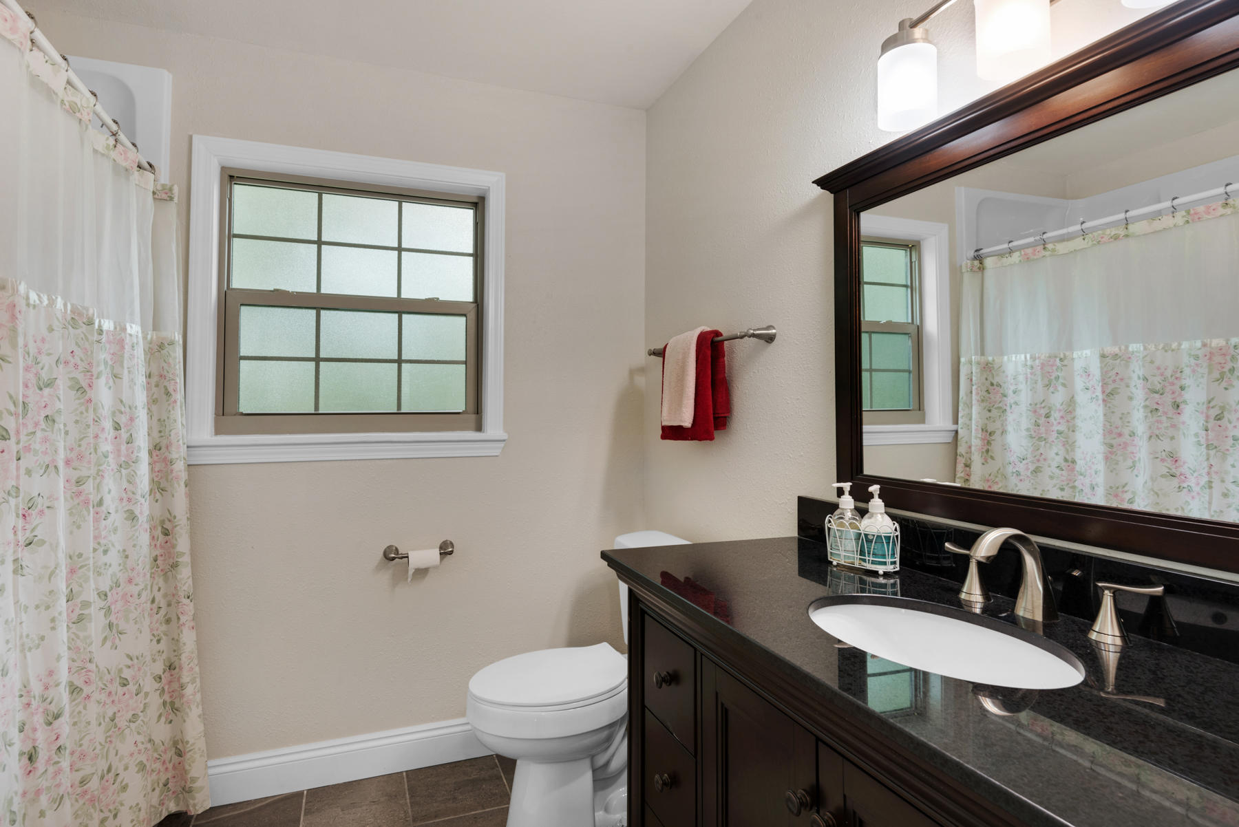 COLONY ESTATES lot 42, block 4 - Residential