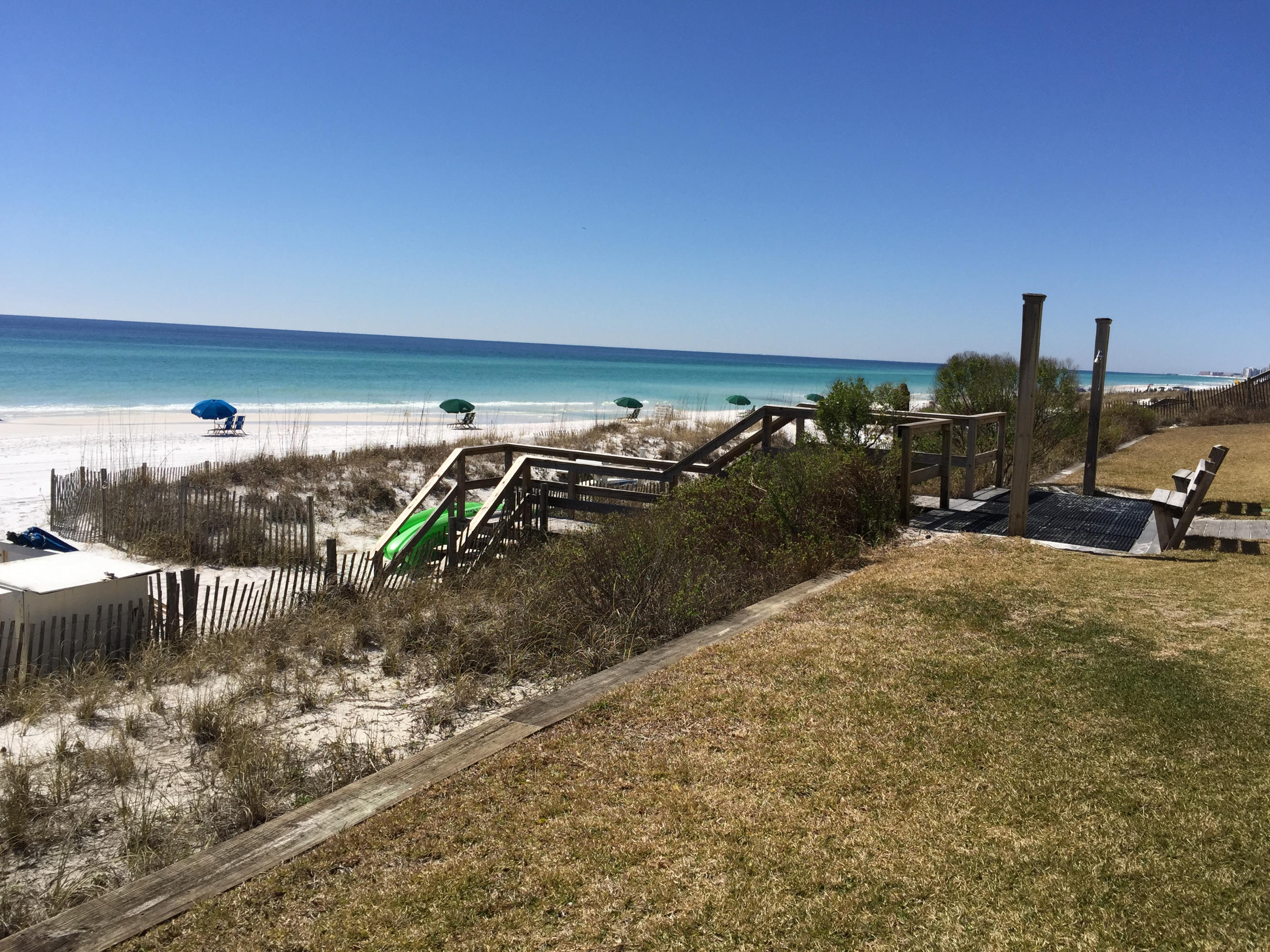 CRYSTAL VILLAS CONDO PH 2 - Residential