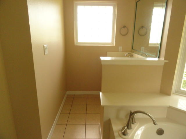 KENNEDY LAKES 1ST ADDN - Residential