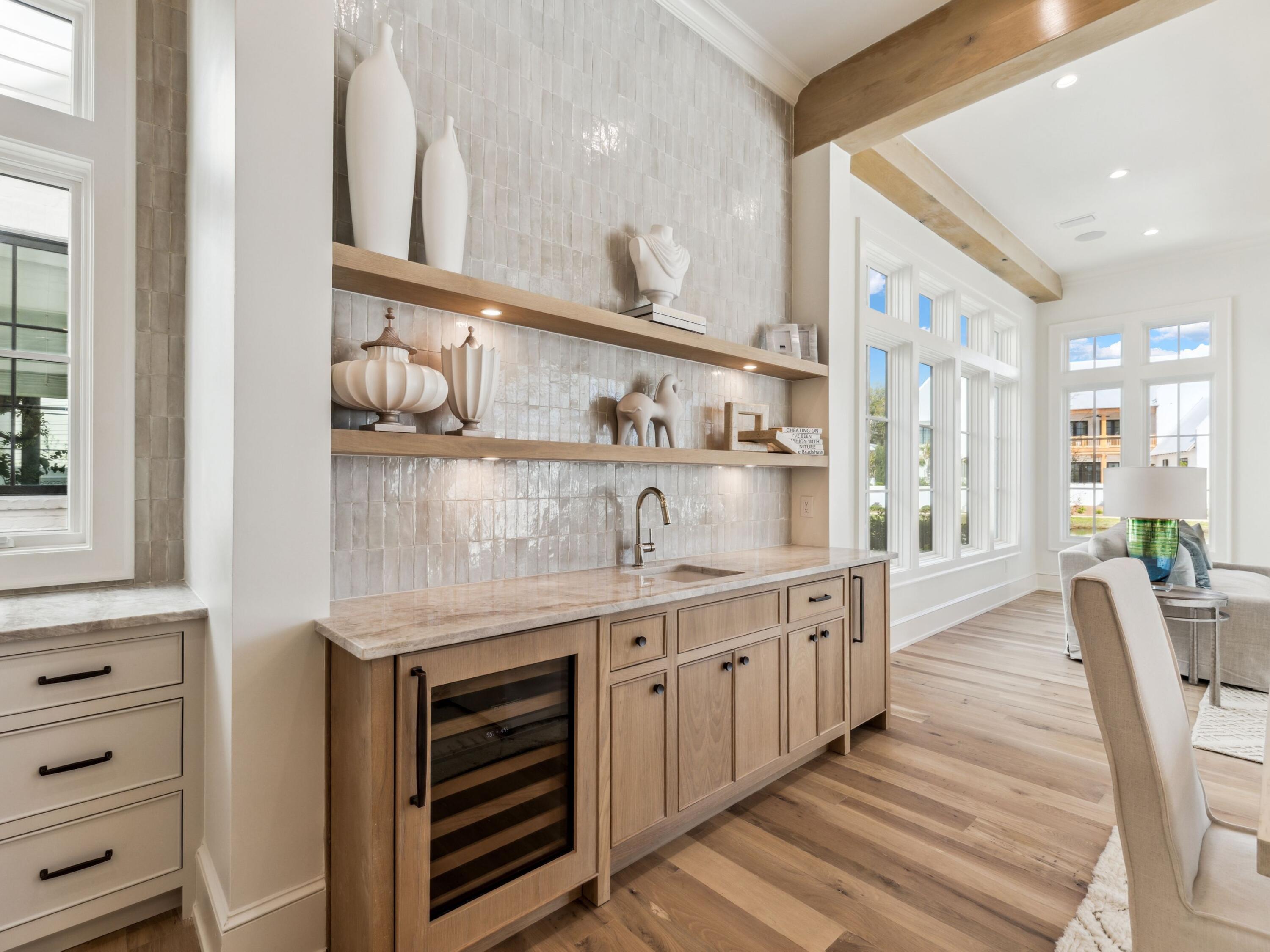 CHURCHILL OAKS - Residential