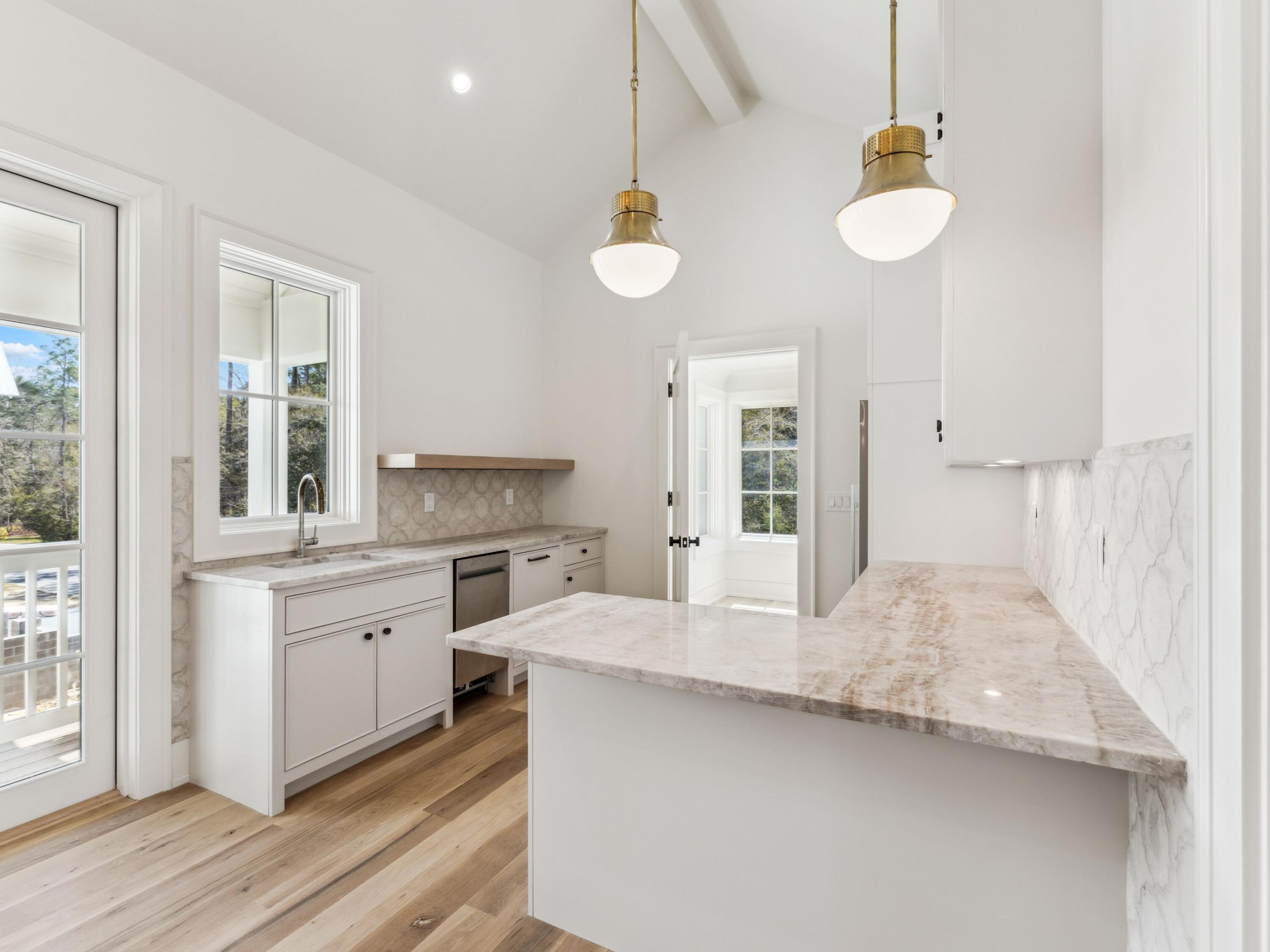 CHURCHILL OAKS - Residential