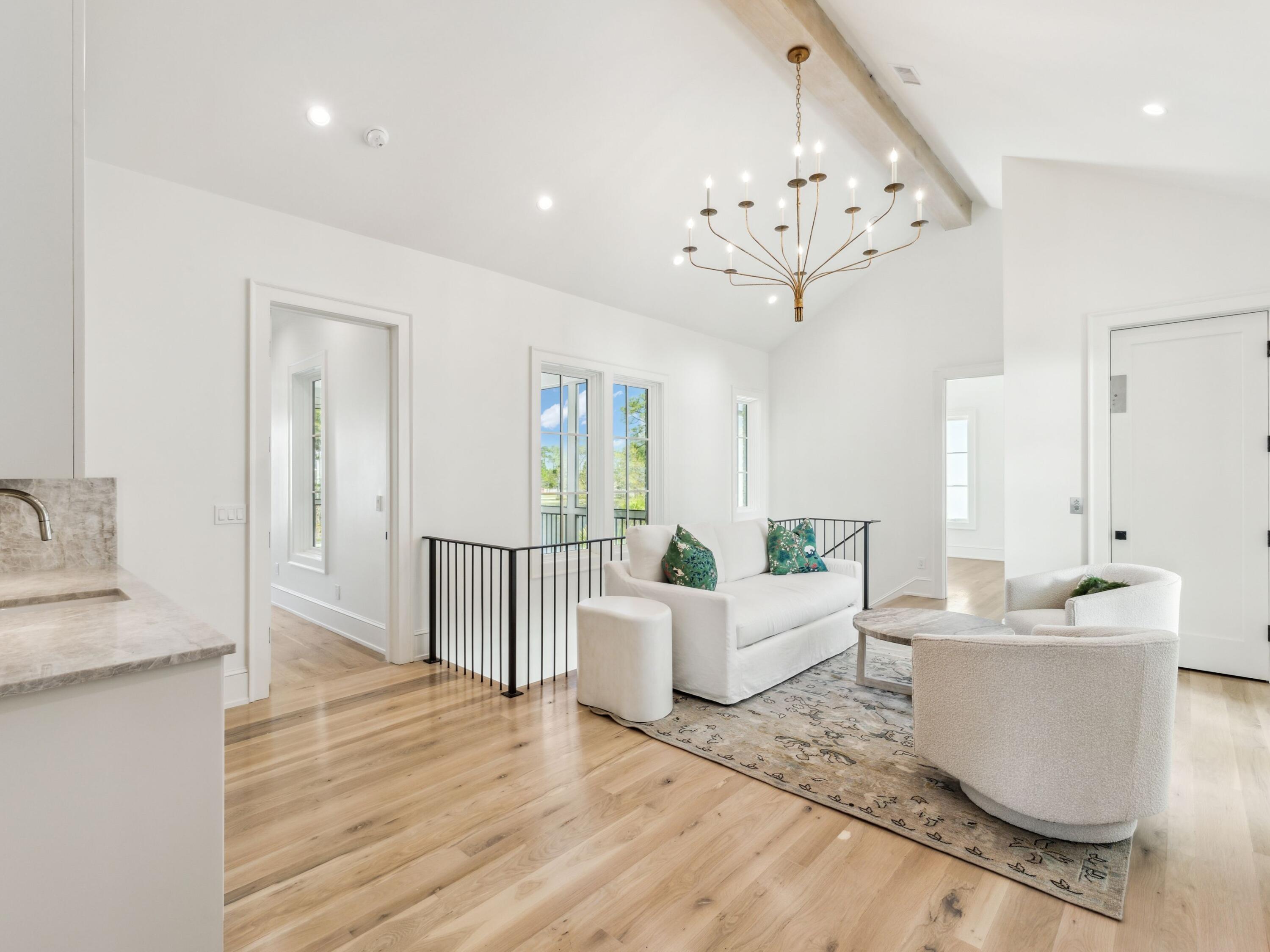 CHURCHILL OAKS - Residential