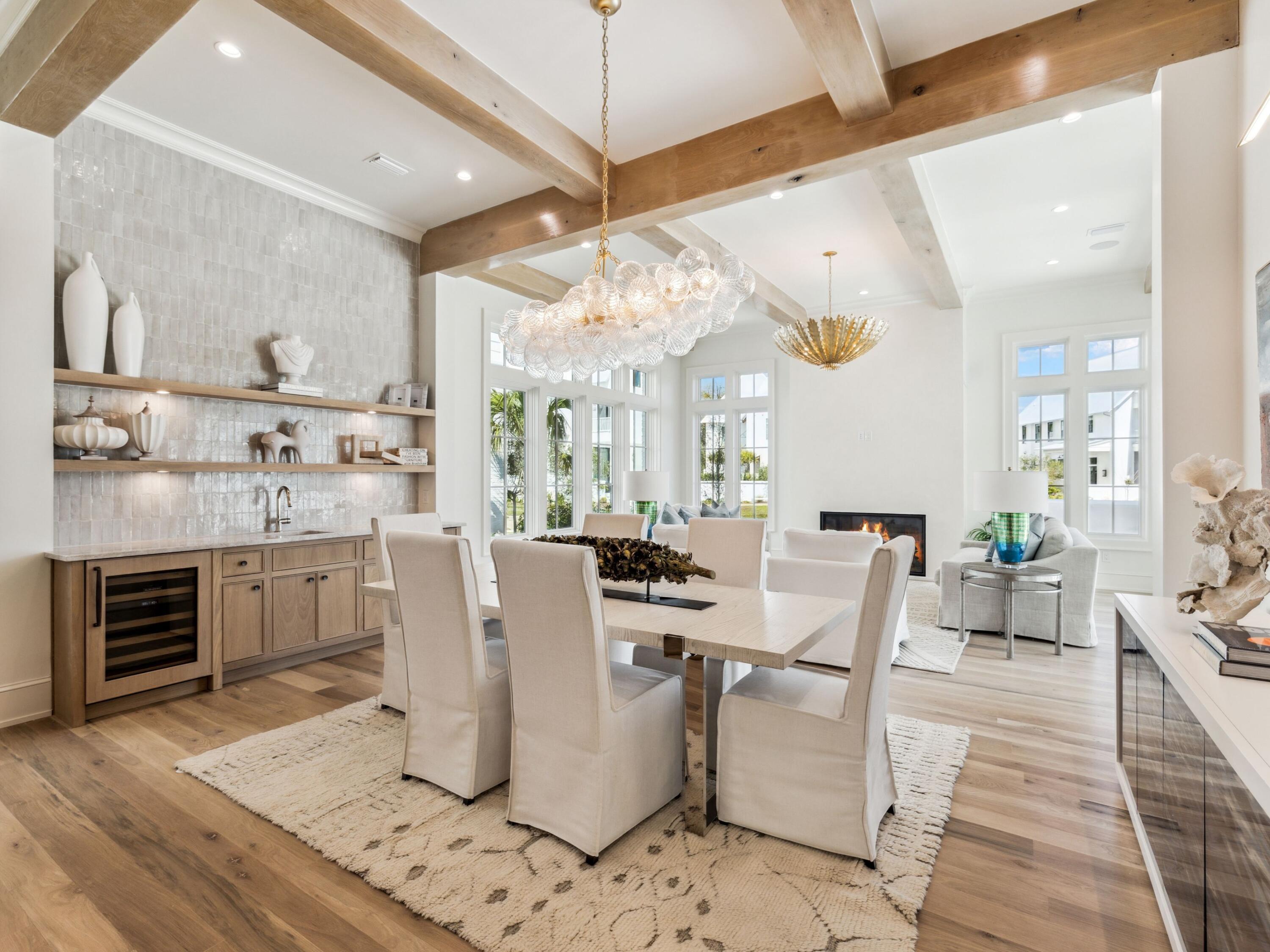 CHURCHILL OAKS - Residential