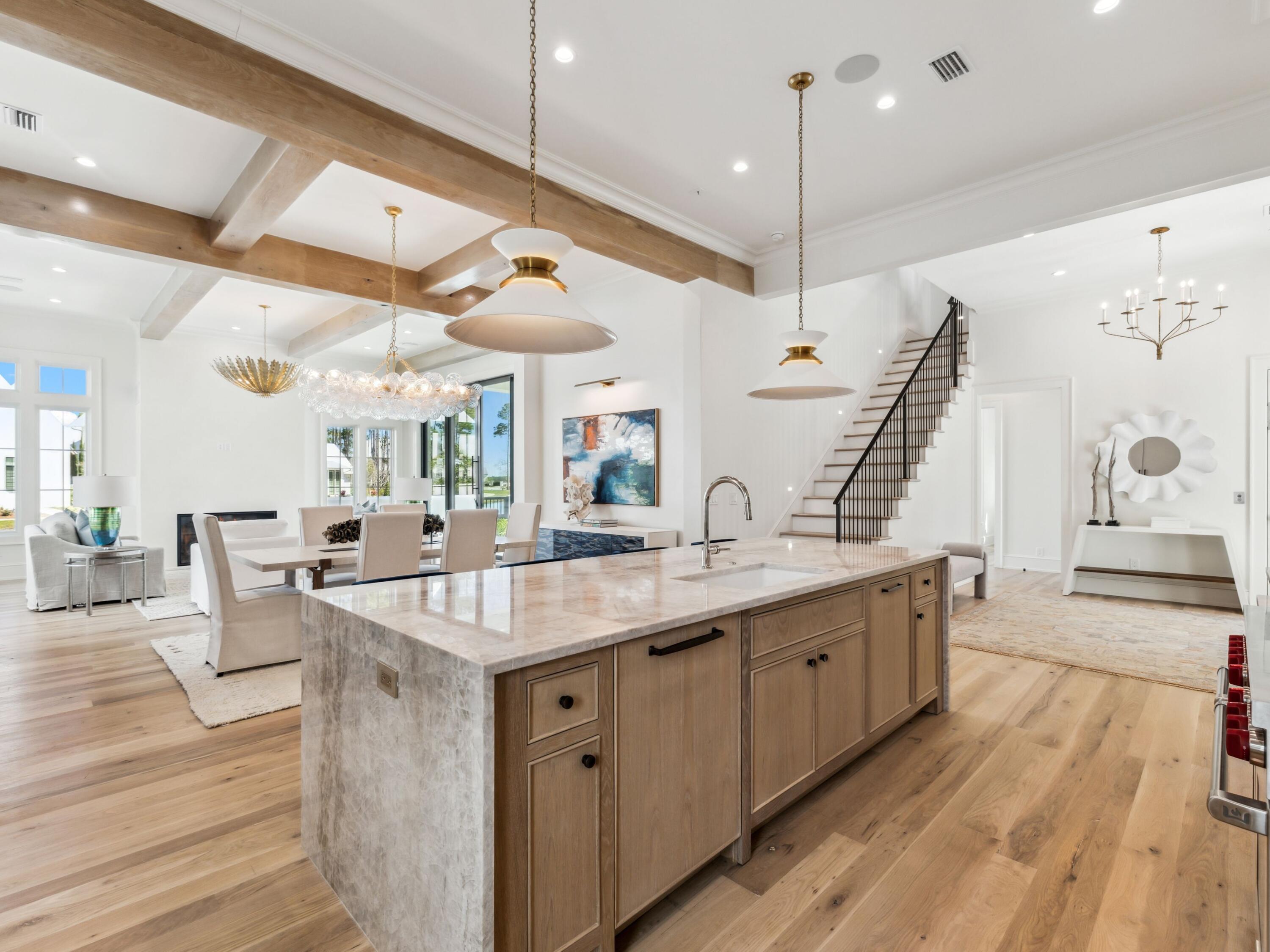 CHURCHILL OAKS - Residential