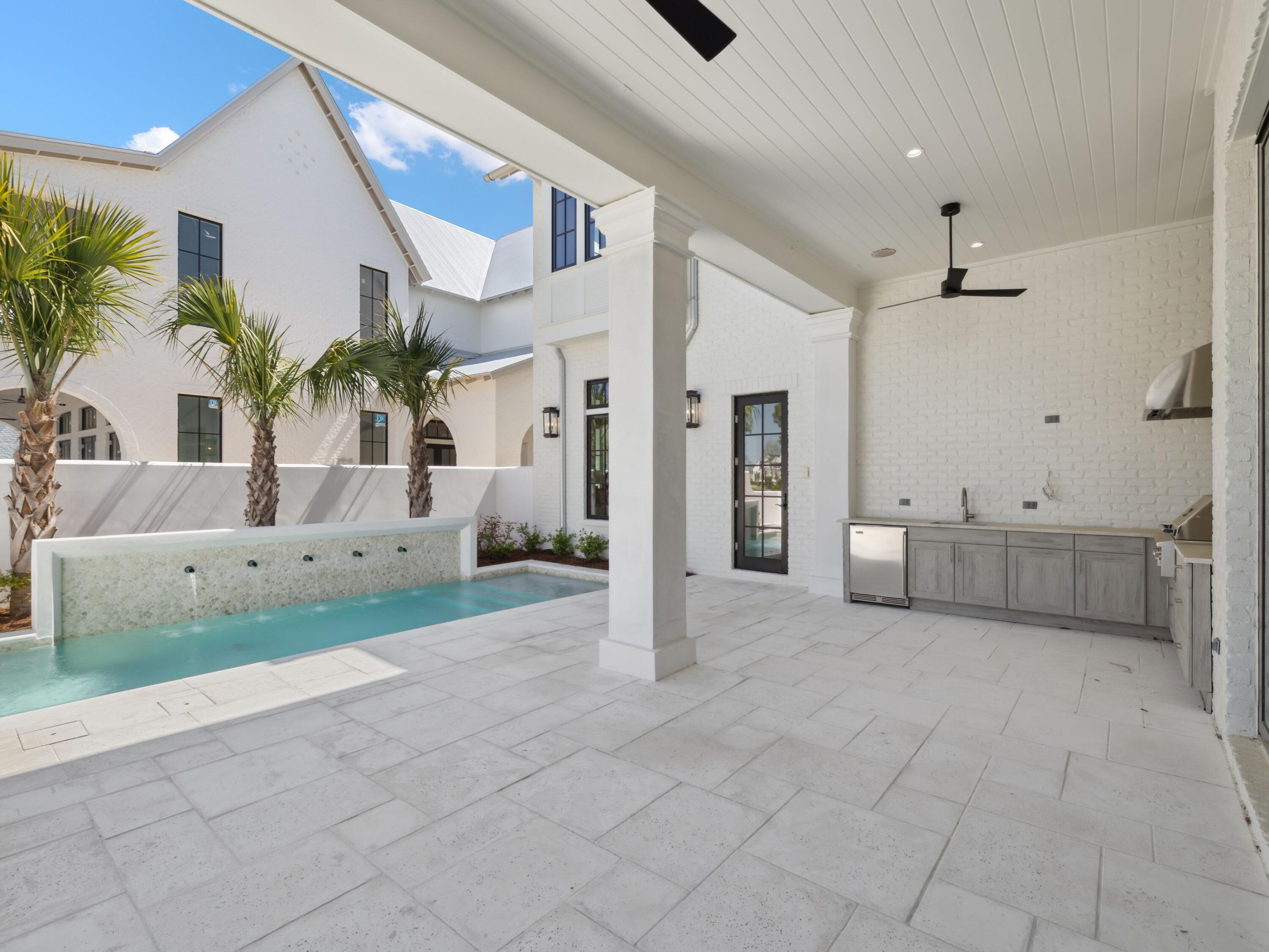 CHURCHILL OAKS - Residential