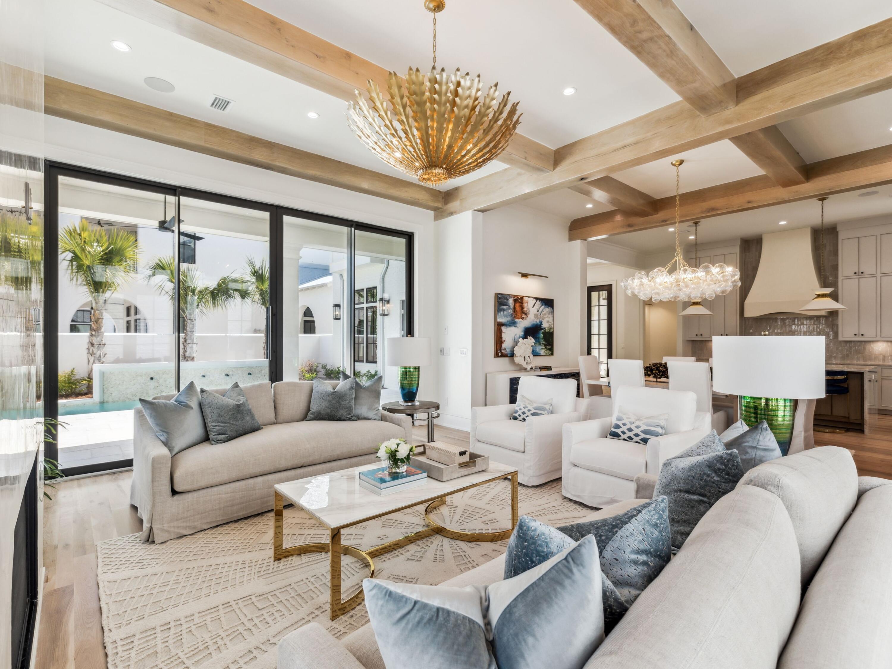 CHURCHILL OAKS - Residential