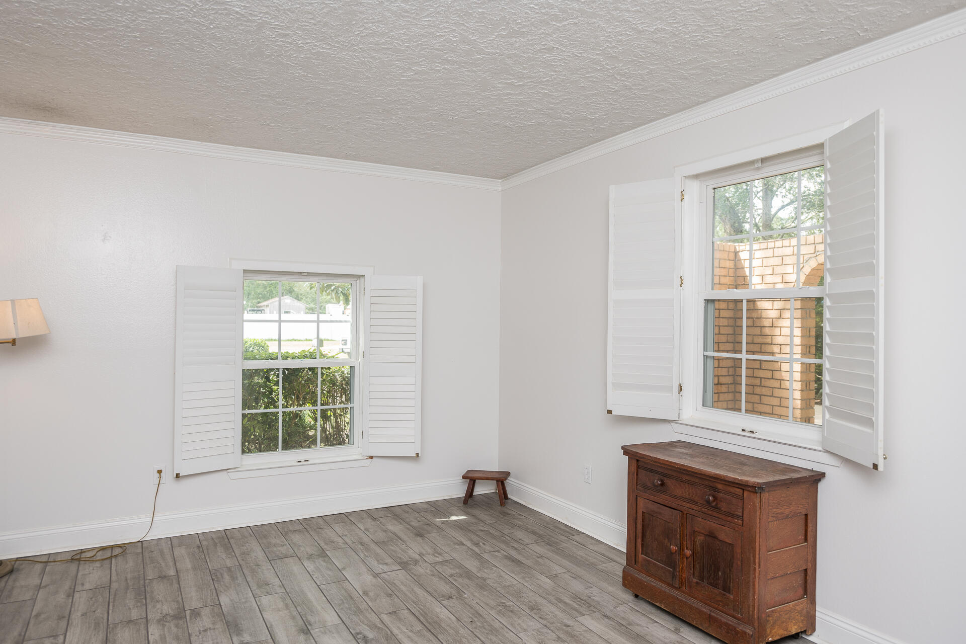 CANTERBURY WOODS - Residential