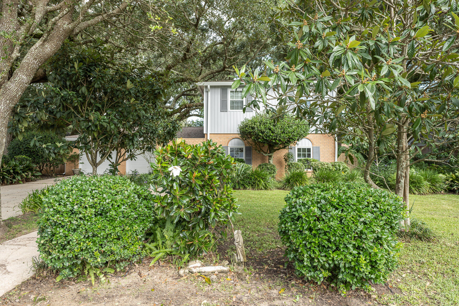 CANTERBURY WOODS - Residential
