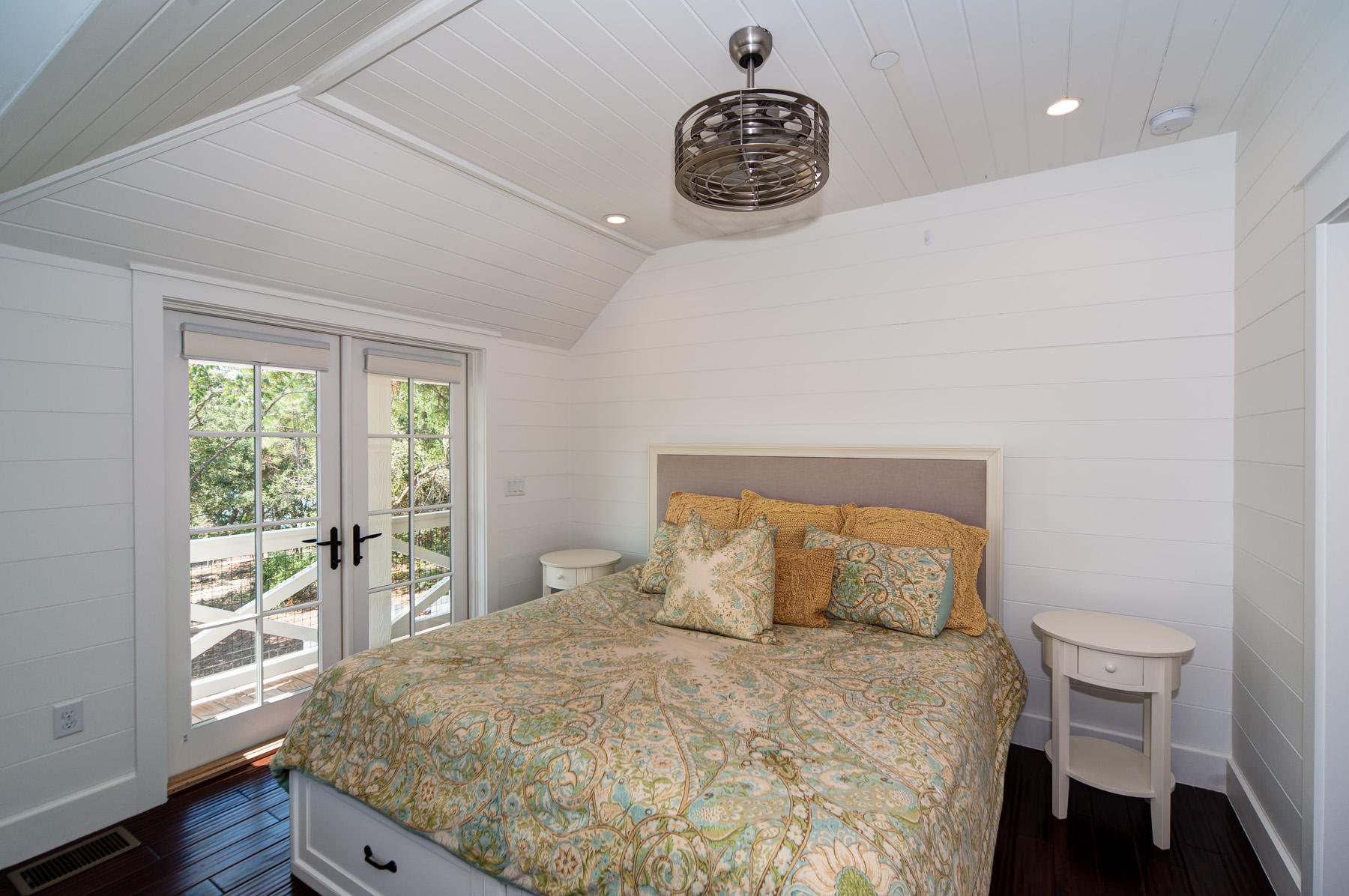 DRAPER LAKE COASTAL VILLAGE - Residential