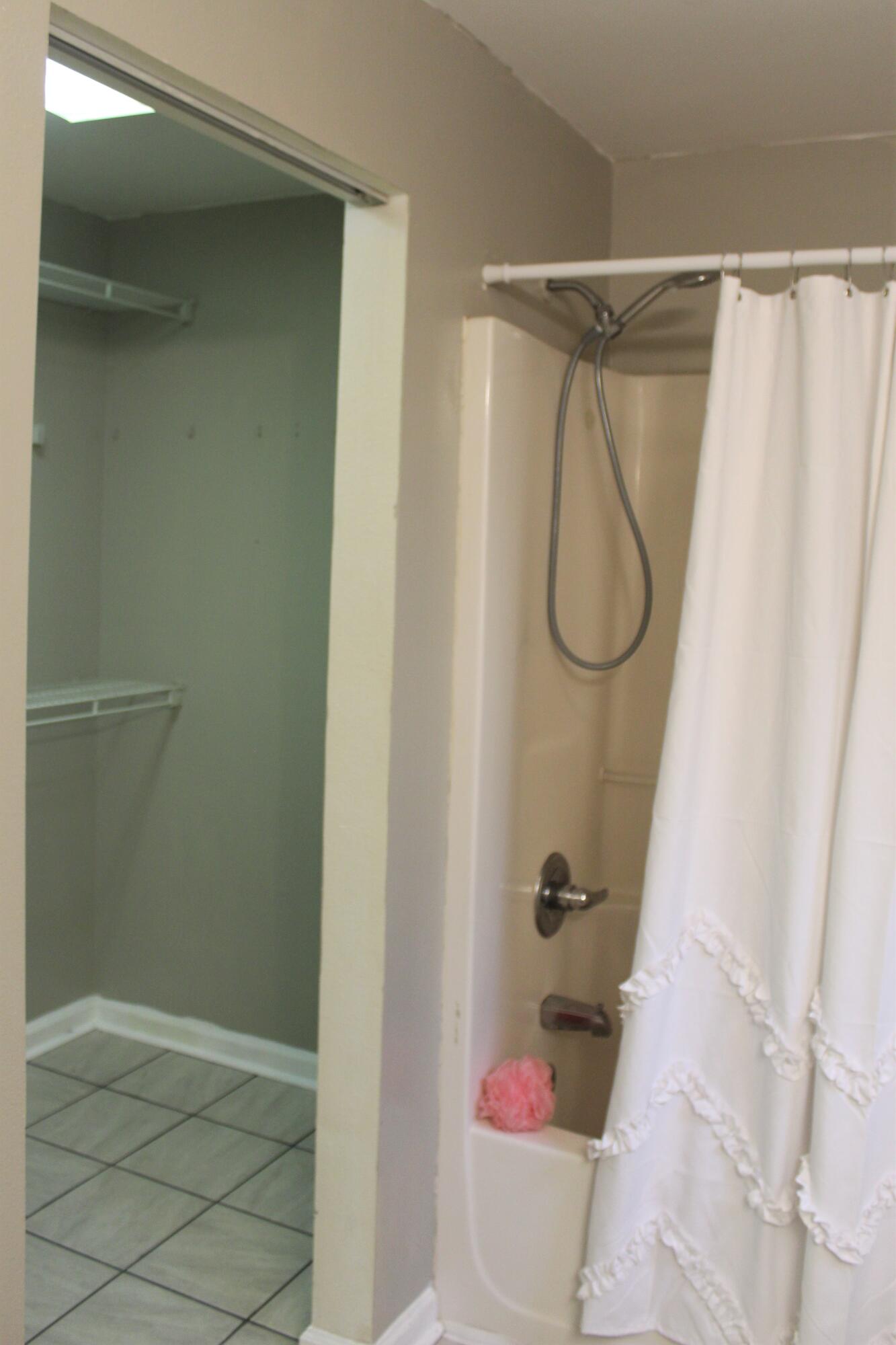 HOLLAND ADDN - Residential