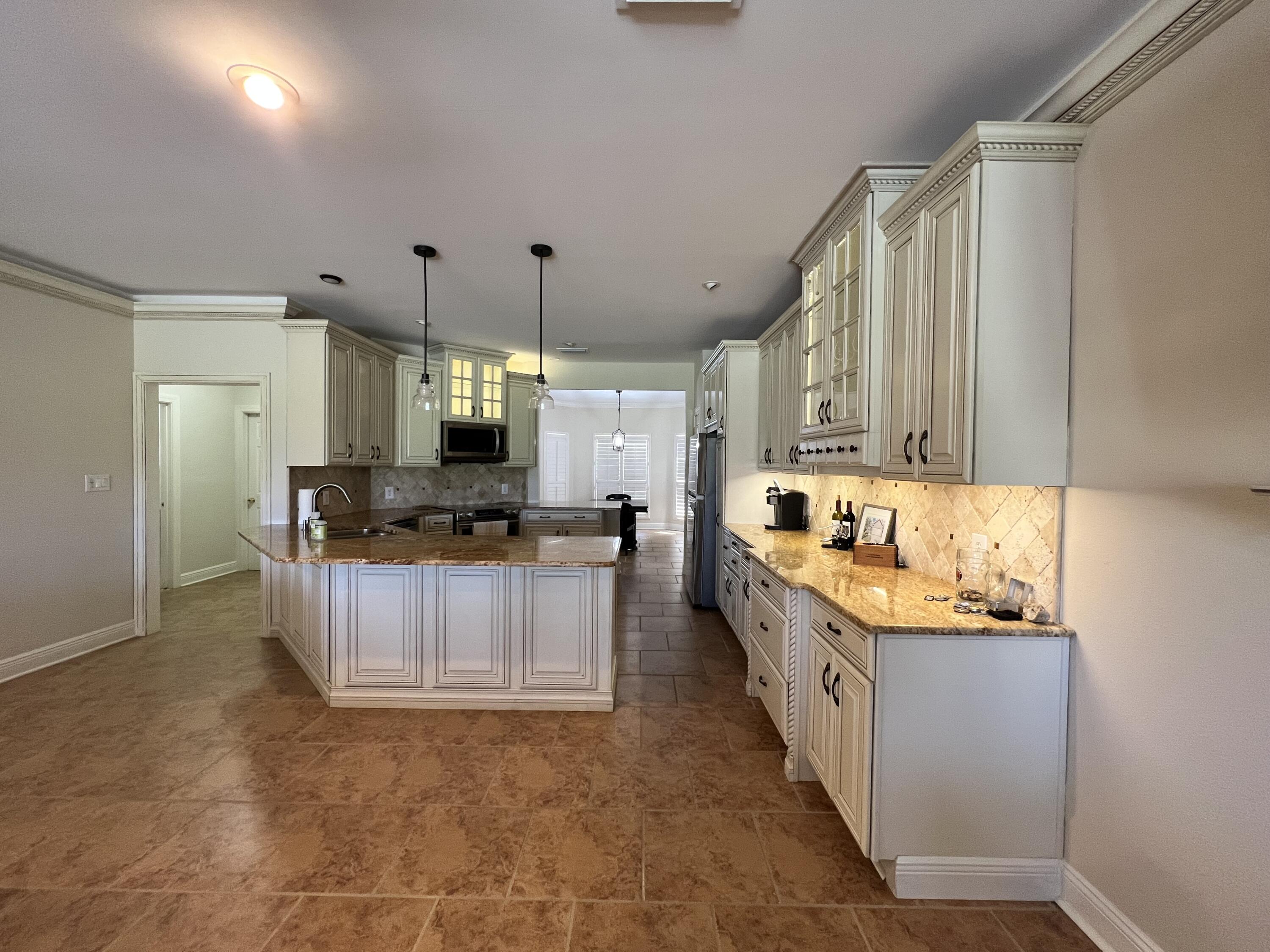 LIONSGATE - Residential