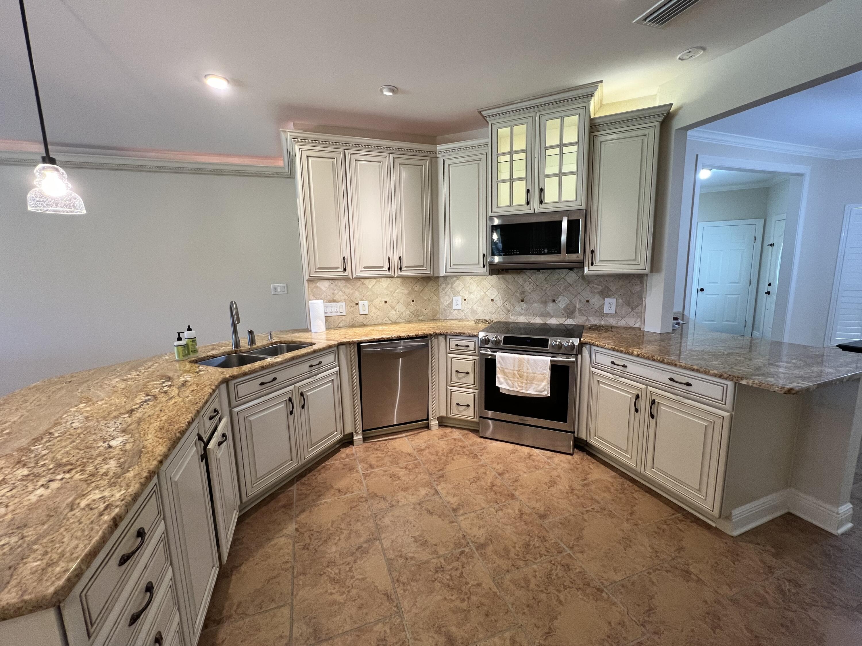 LIONSGATE - Residential