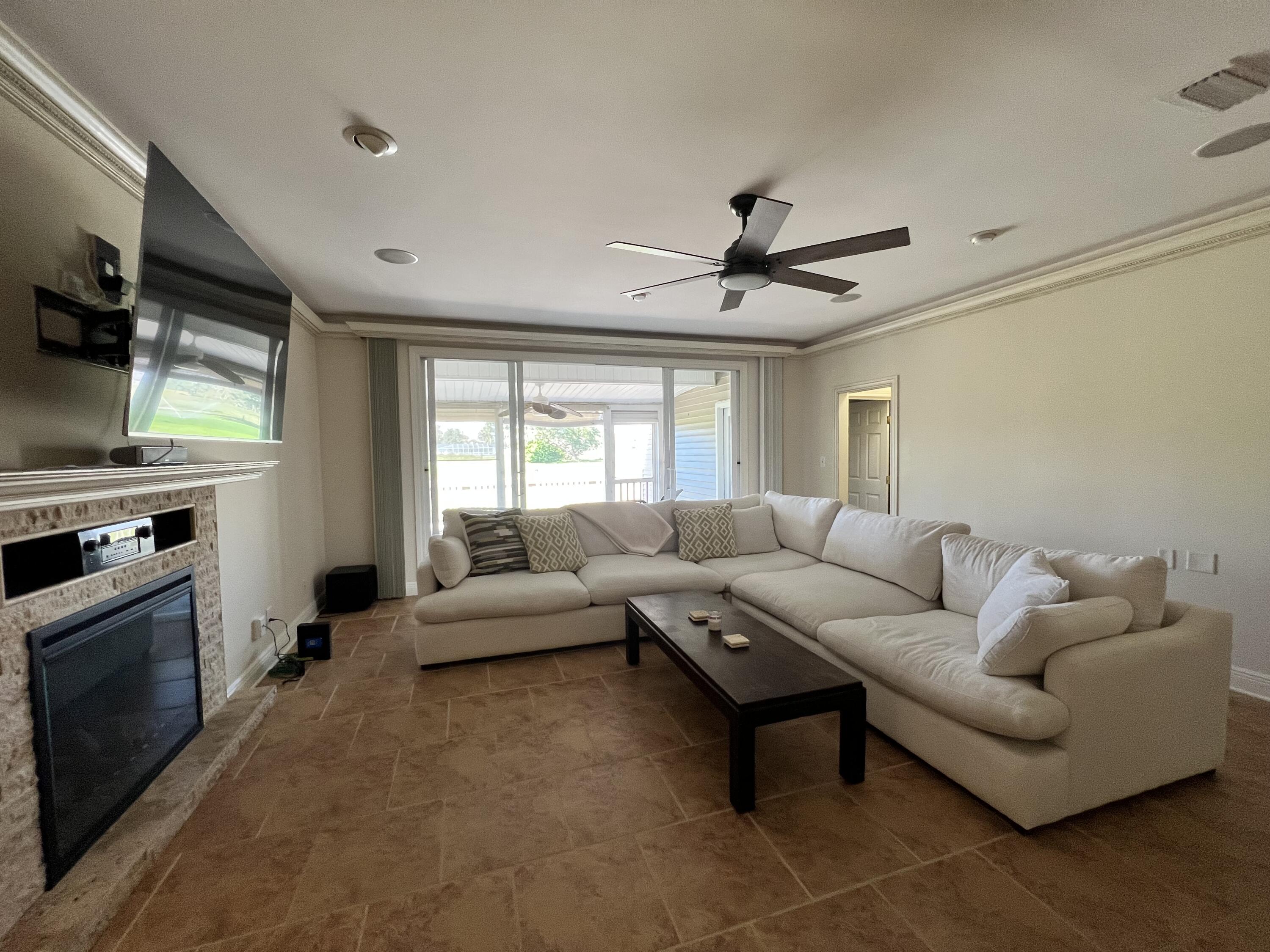 LIONSGATE - Residential