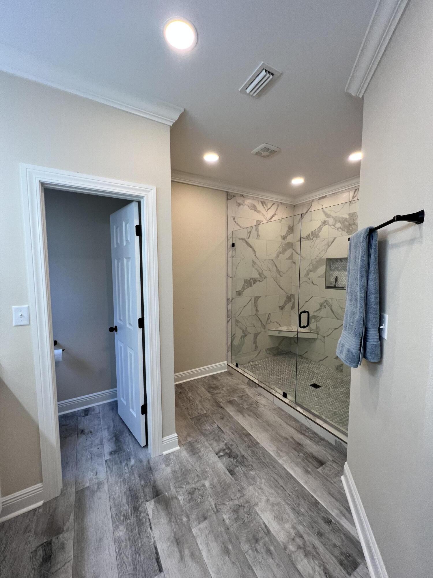LIONSGATE - Residential
