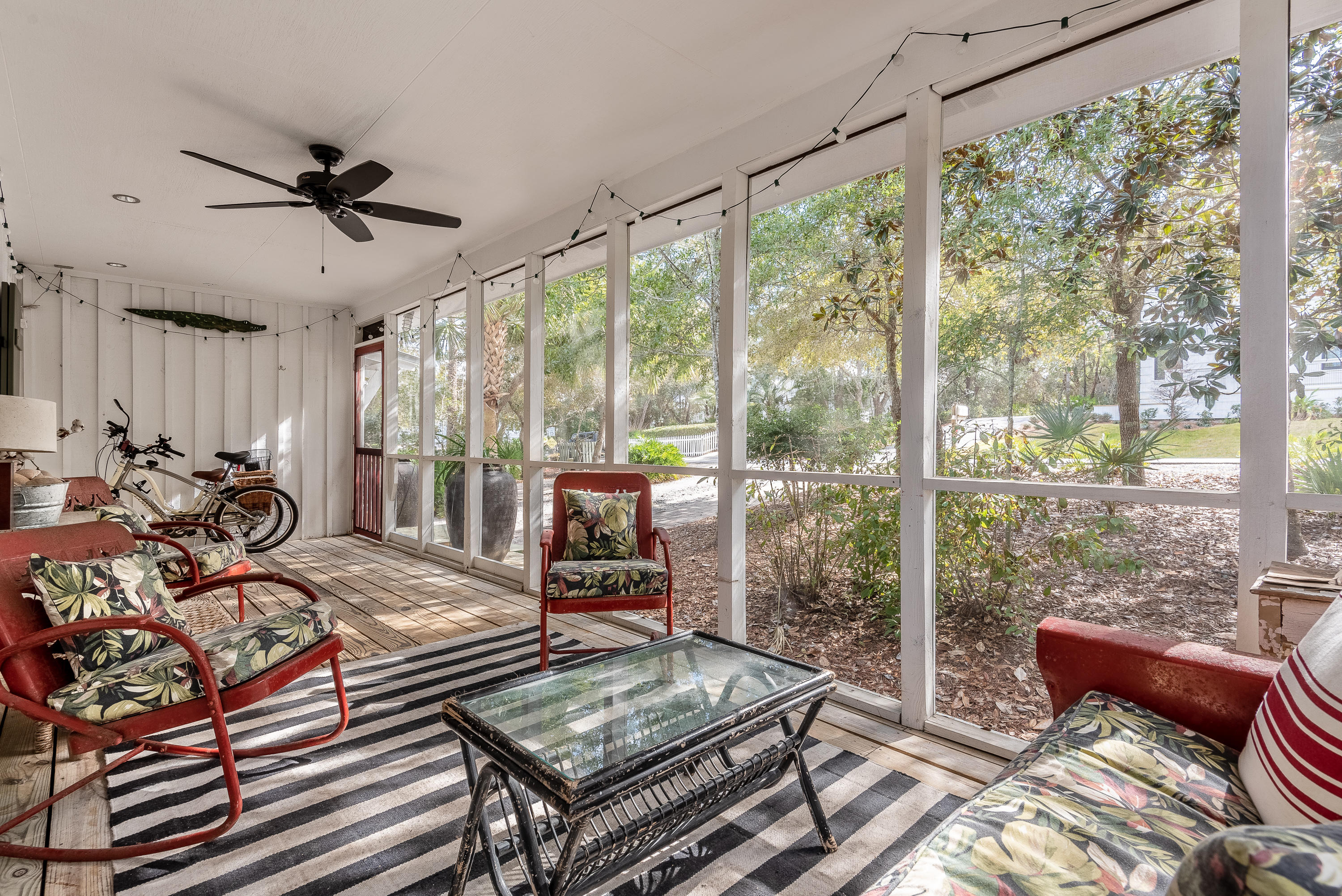 SEAGROVE VILLAGE 6TH ADD - Residential