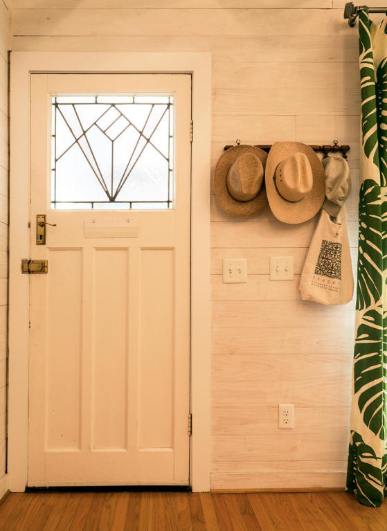 SEAGROVE VILLAGE 6TH ADD - Residential