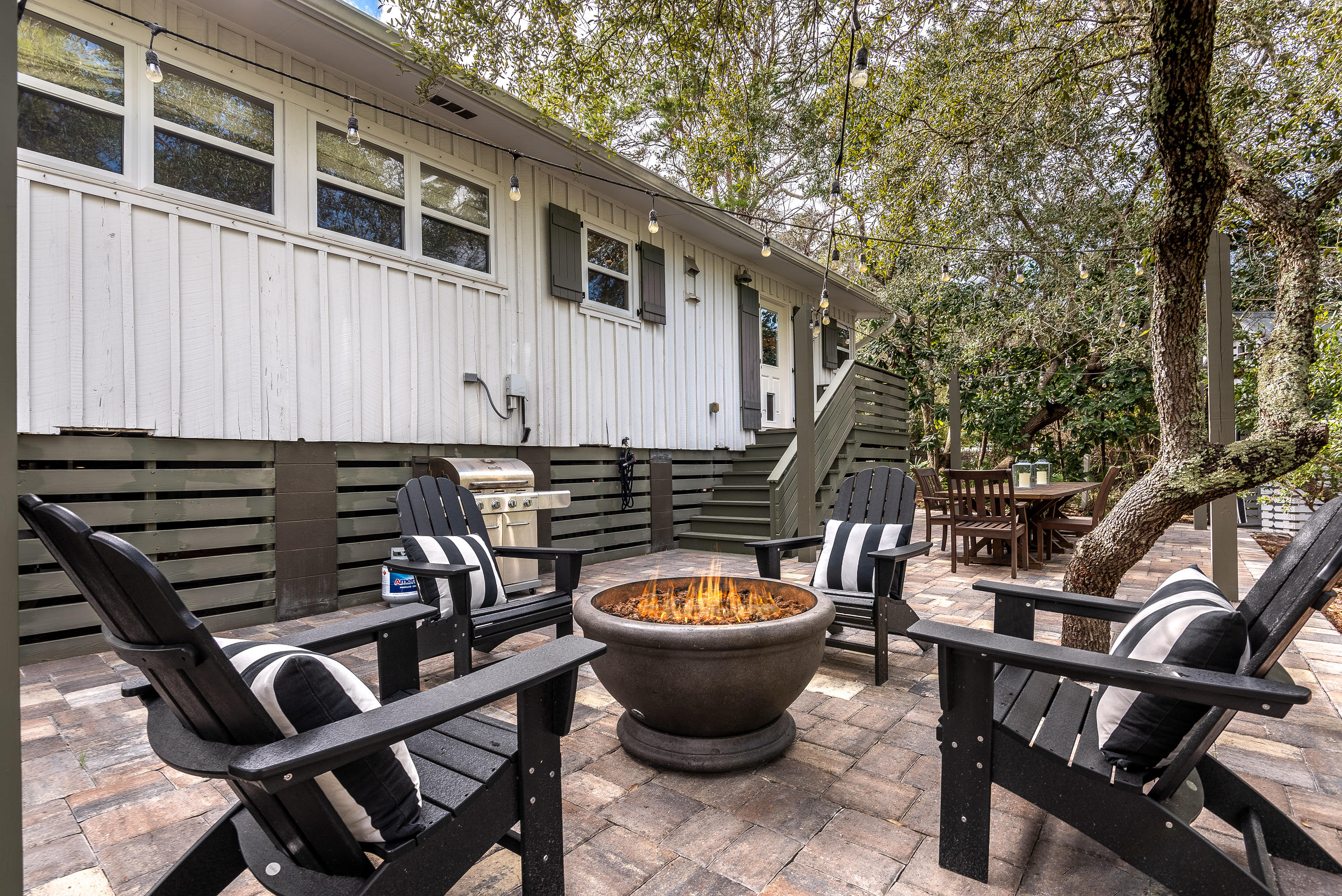 SEAGROVE VILLAGE 6TH ADD - Residential