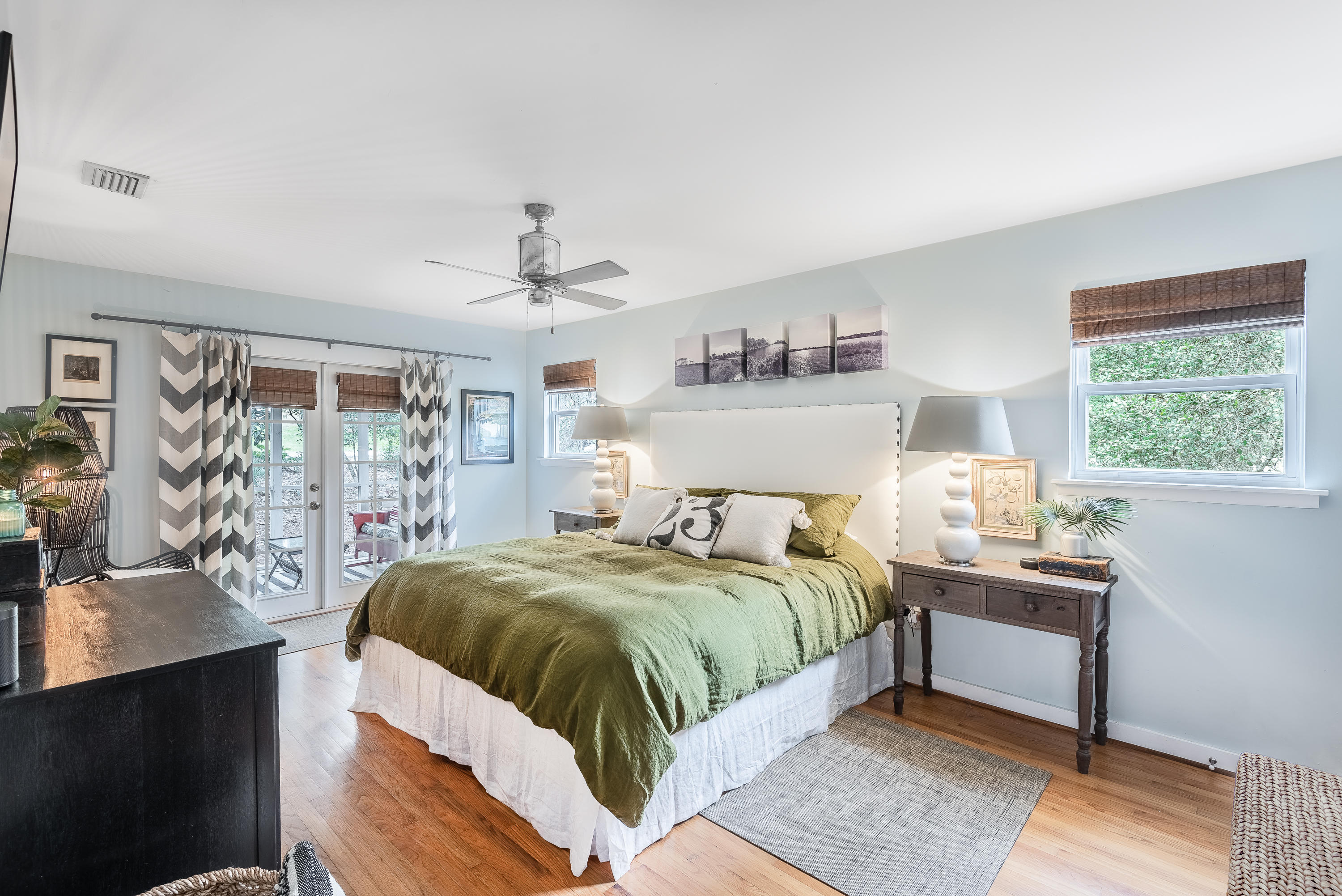 SEAGROVE VILLAGE 6TH ADD - Residential