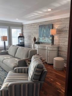 WINDWARD PH 4 - Residential