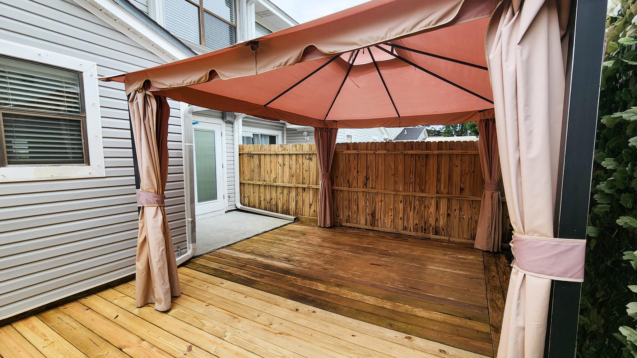 HARBOR T/H - Residential