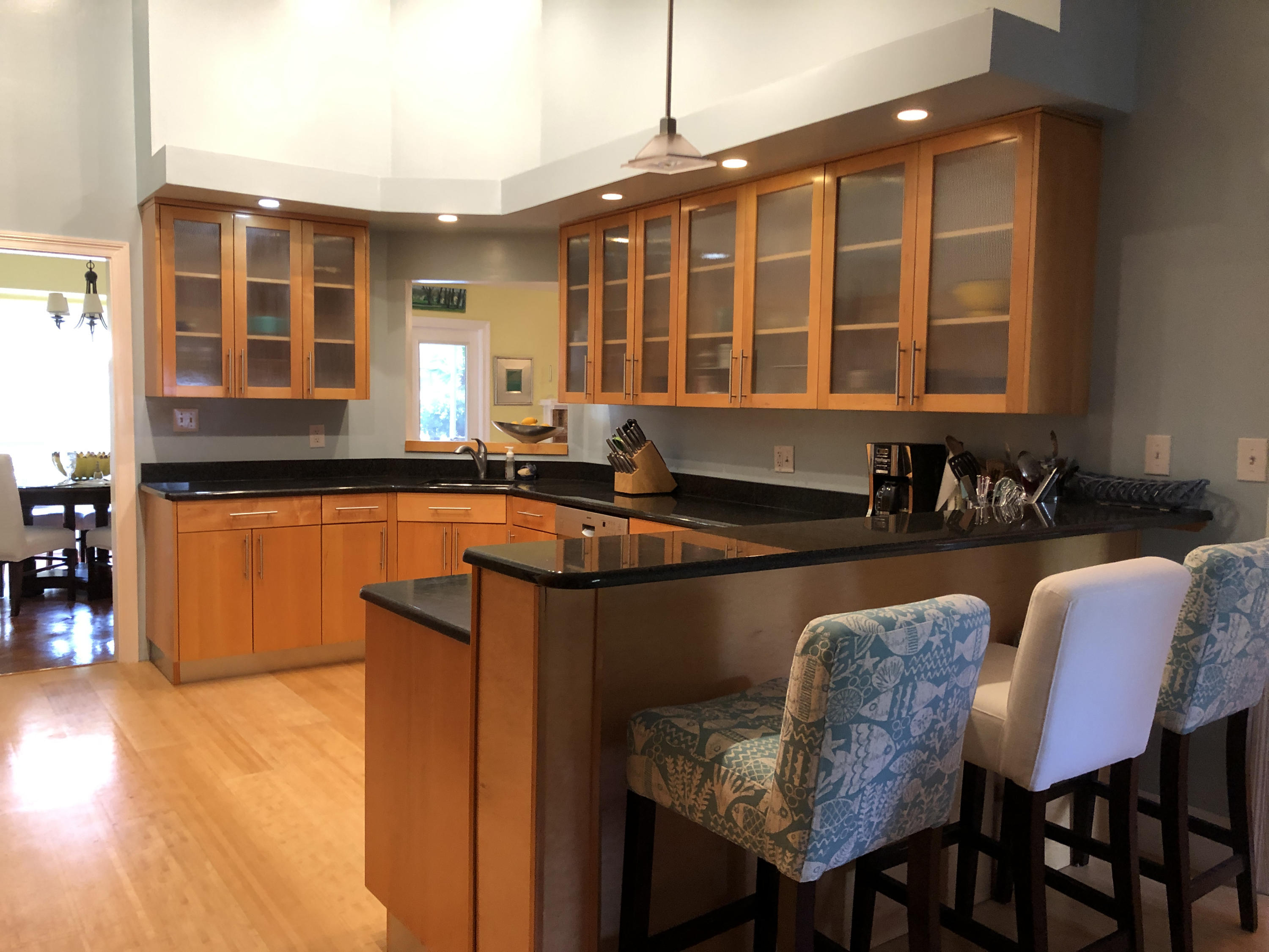 WHISPER BAY - Residential