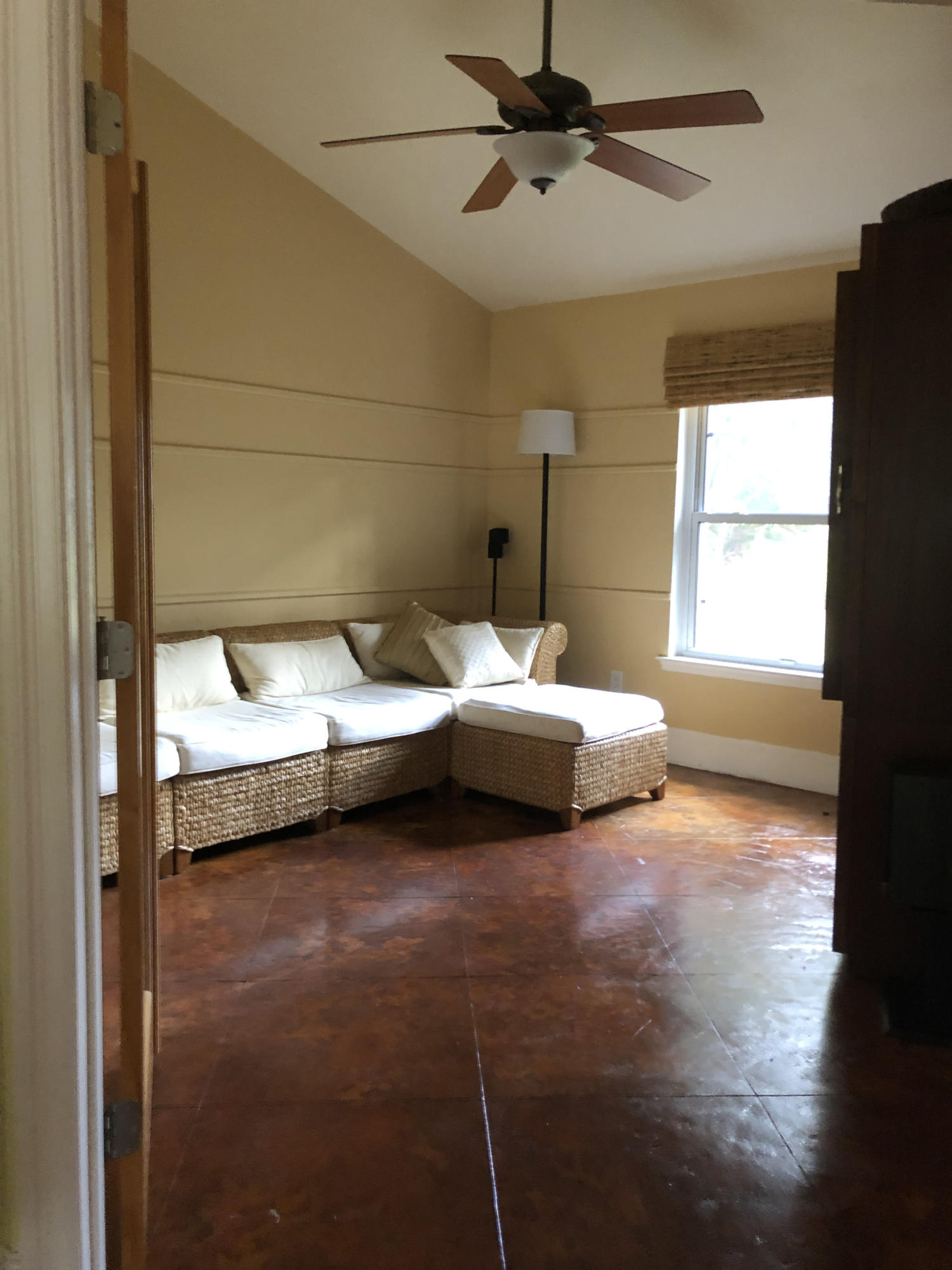 WHISPER BAY - Residential