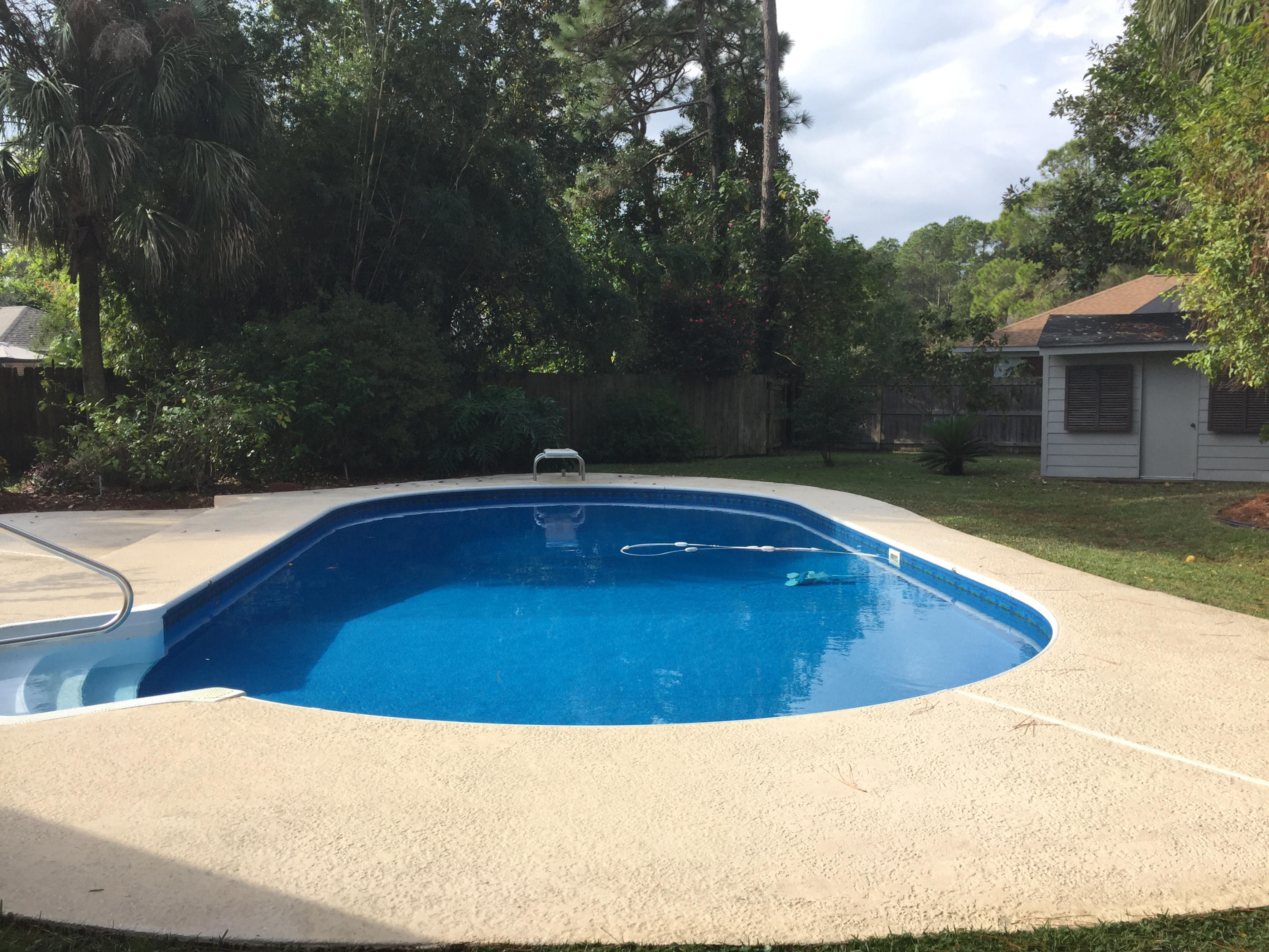 WHISPER BAY - Residential