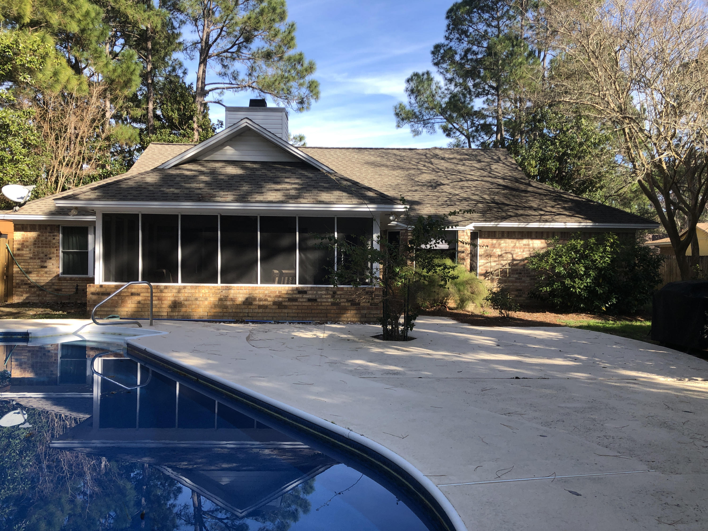 WHISPER BAY - Residential