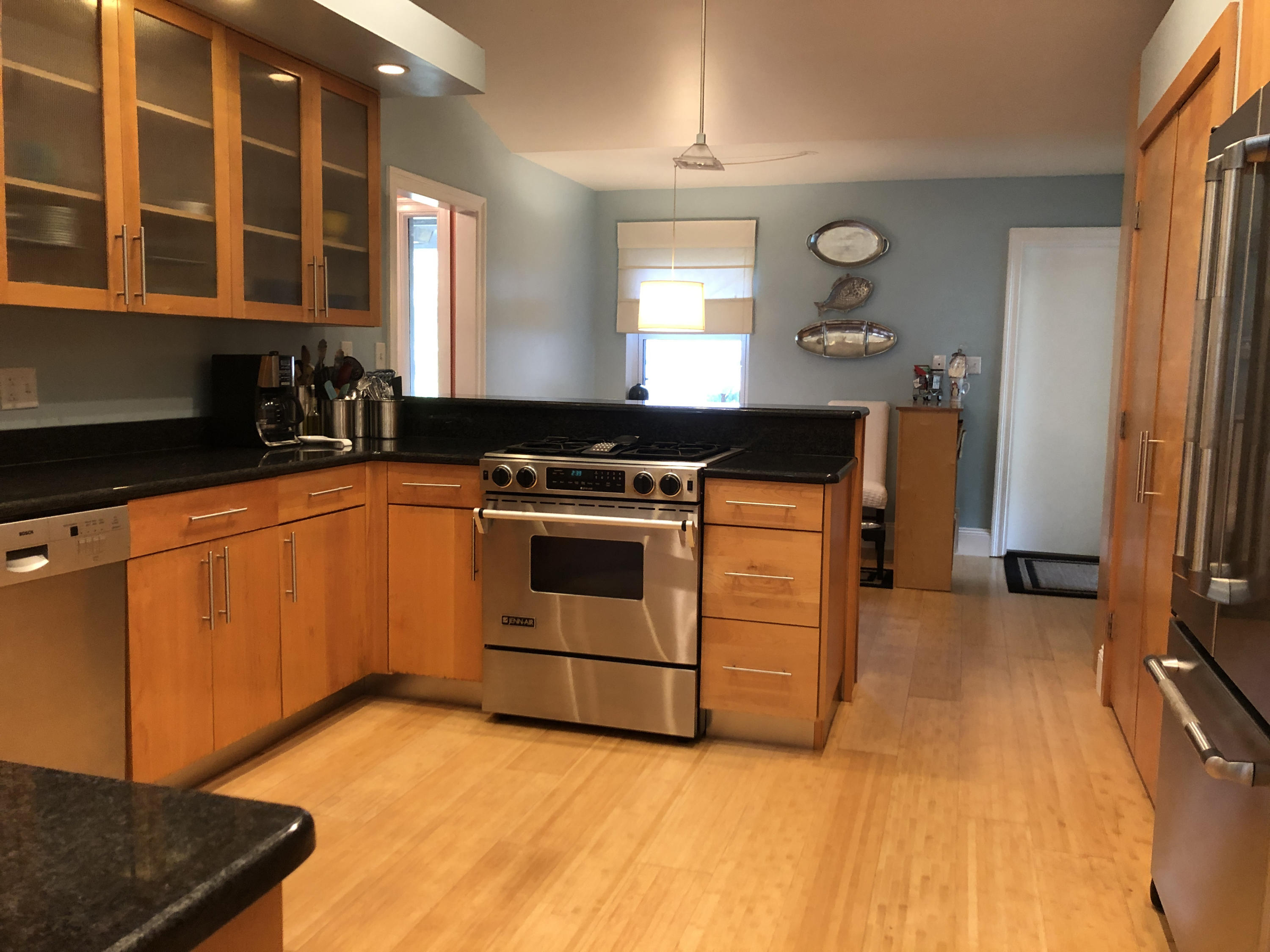 WHISPER BAY - Residential