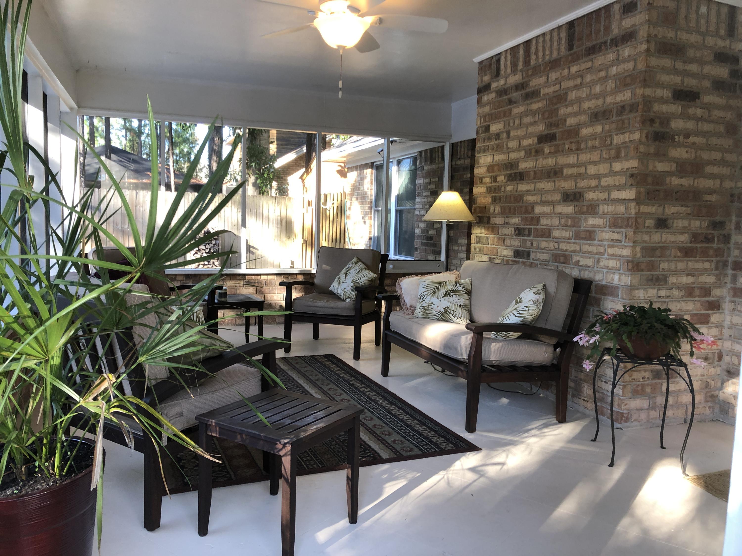 WHISPER BAY - Residential