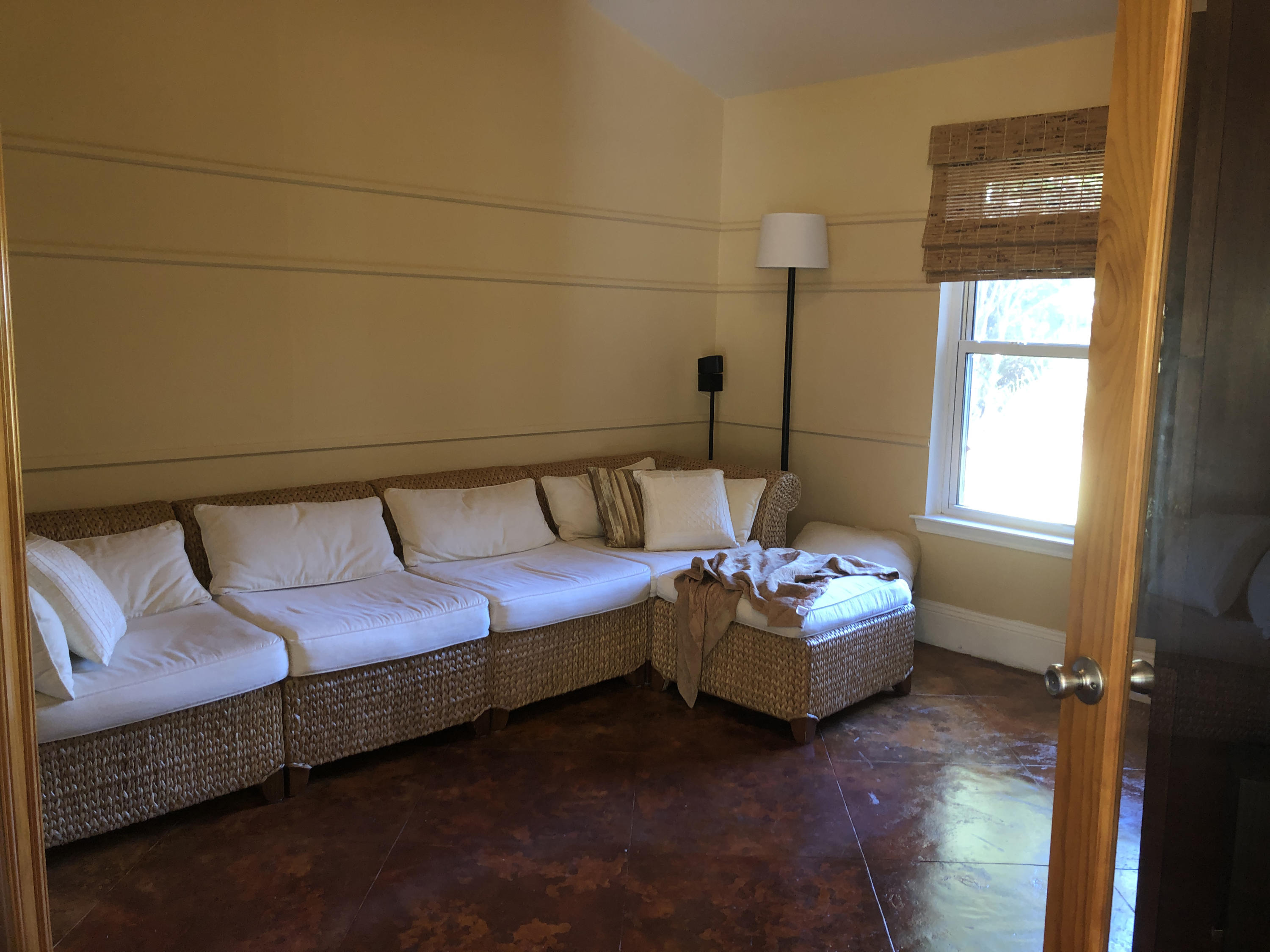 WHISPER BAY - Residential