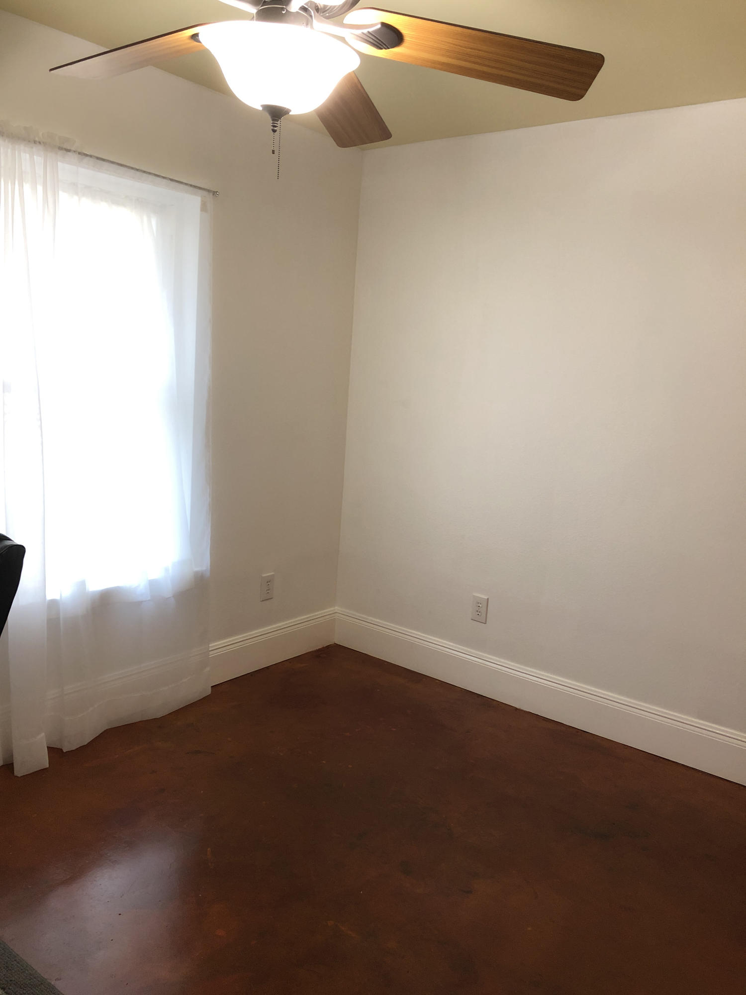 WHISPER BAY - Residential