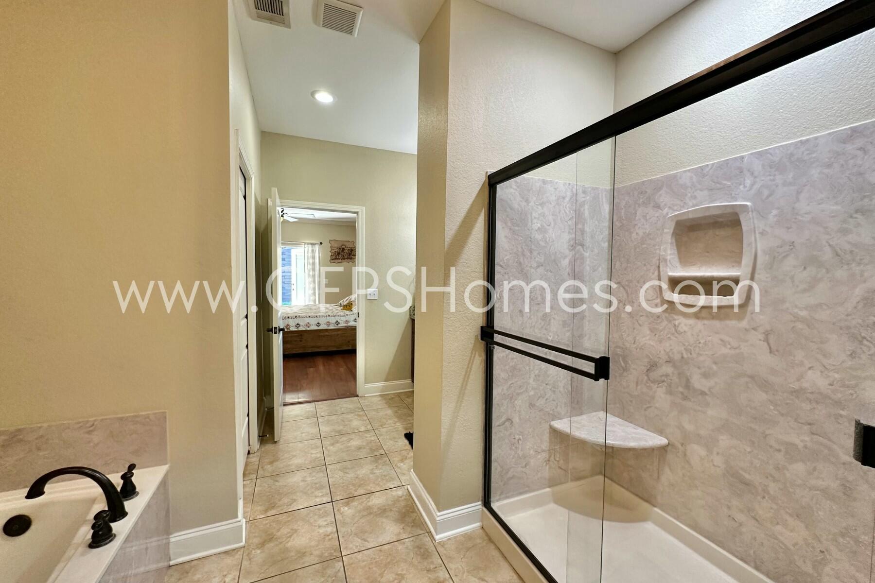 DUGGAN POND ESTATES - Residential Lease