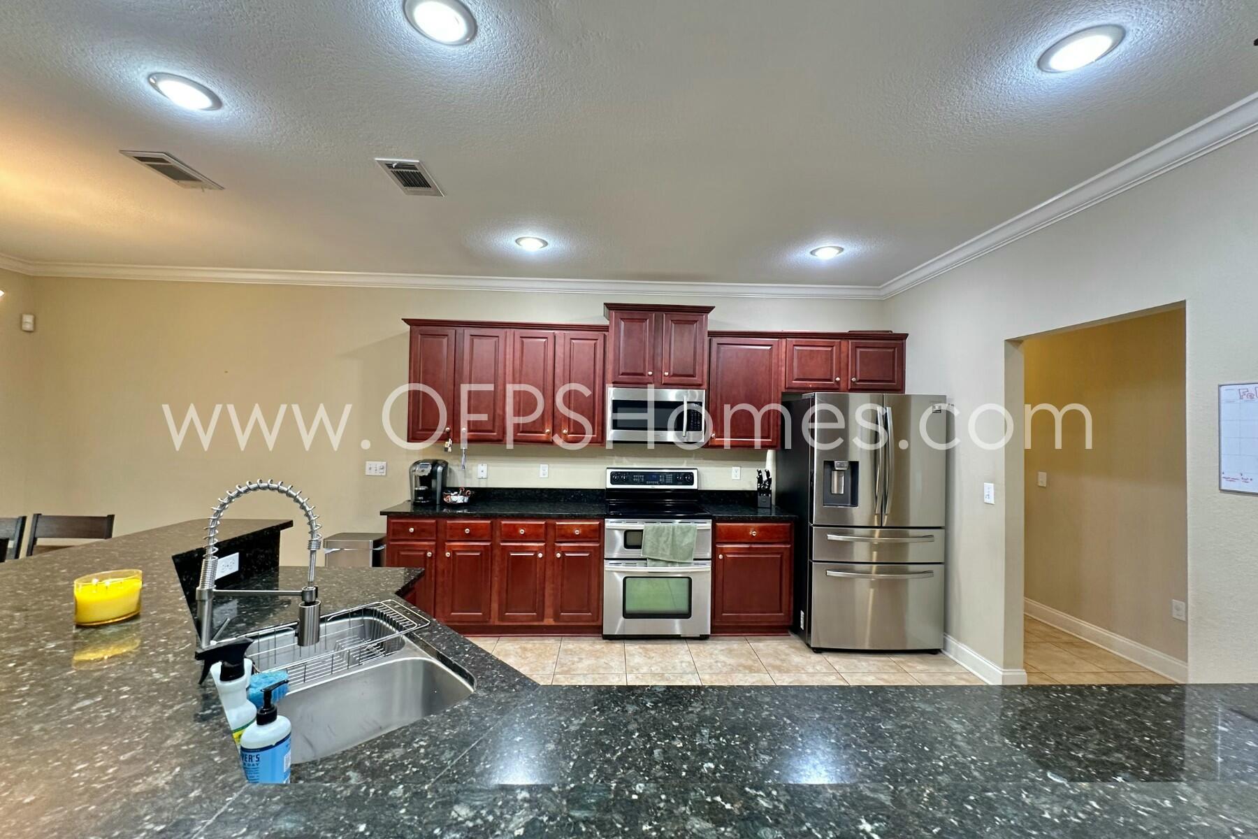 DUGGAN POND ESTATES - Residential Lease