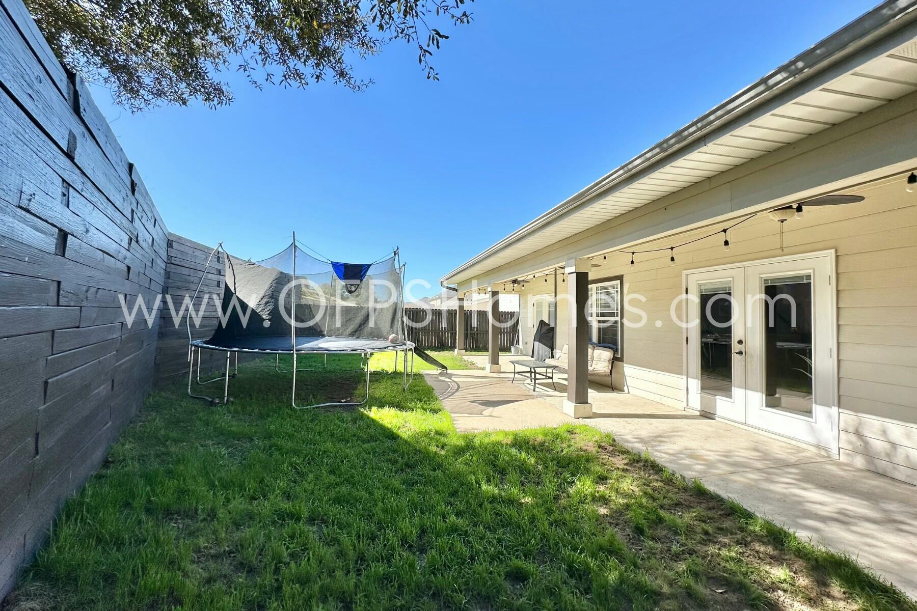 DUGGAN POND ESTATES - Residential Lease