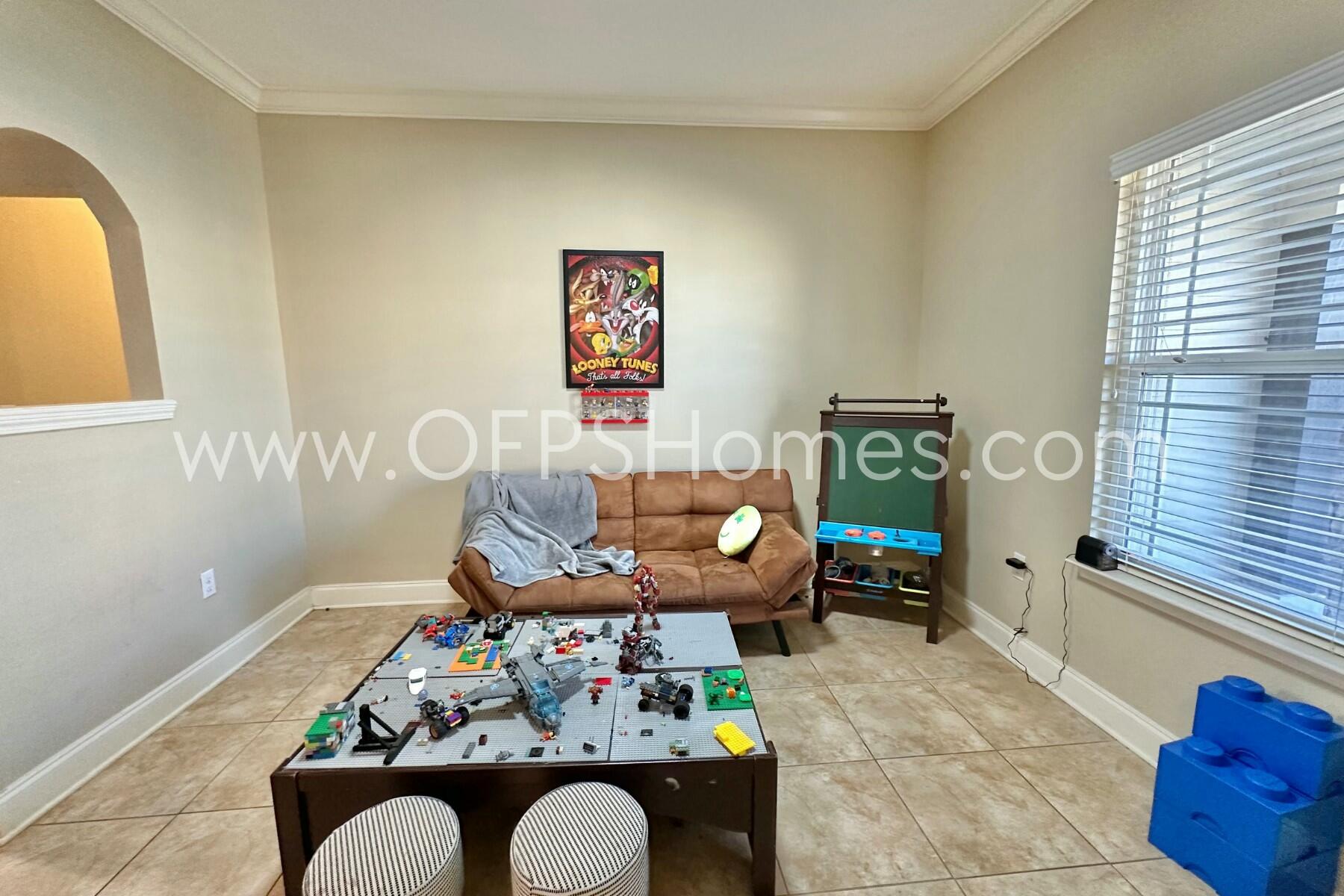 DUGGAN POND ESTATES - Residential Lease