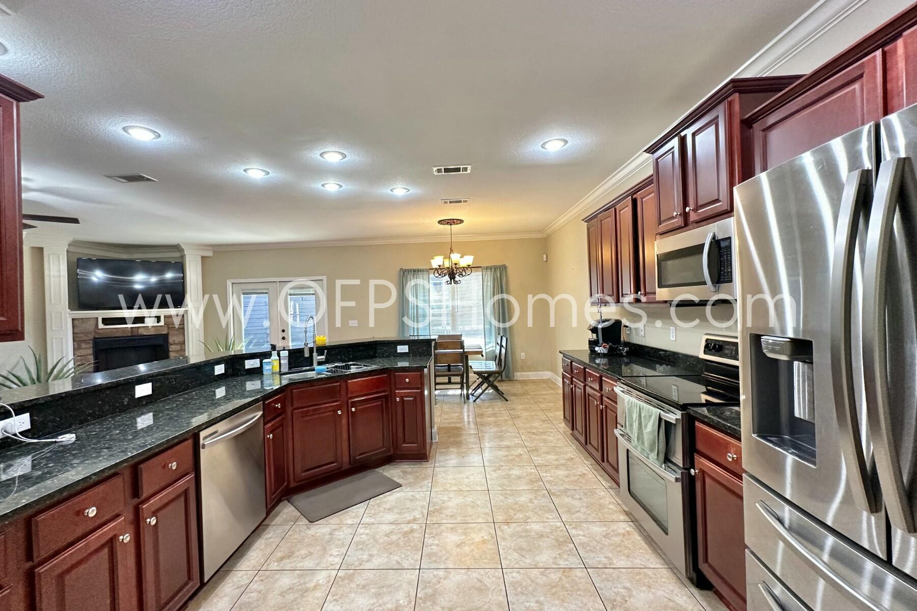 DUGGAN POND ESTATES - Residential Lease