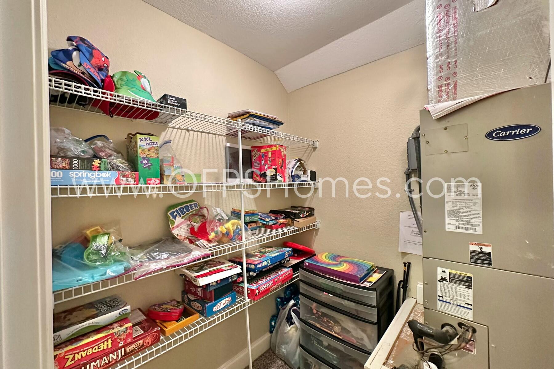 DUGGAN POND ESTATES - Residential Lease