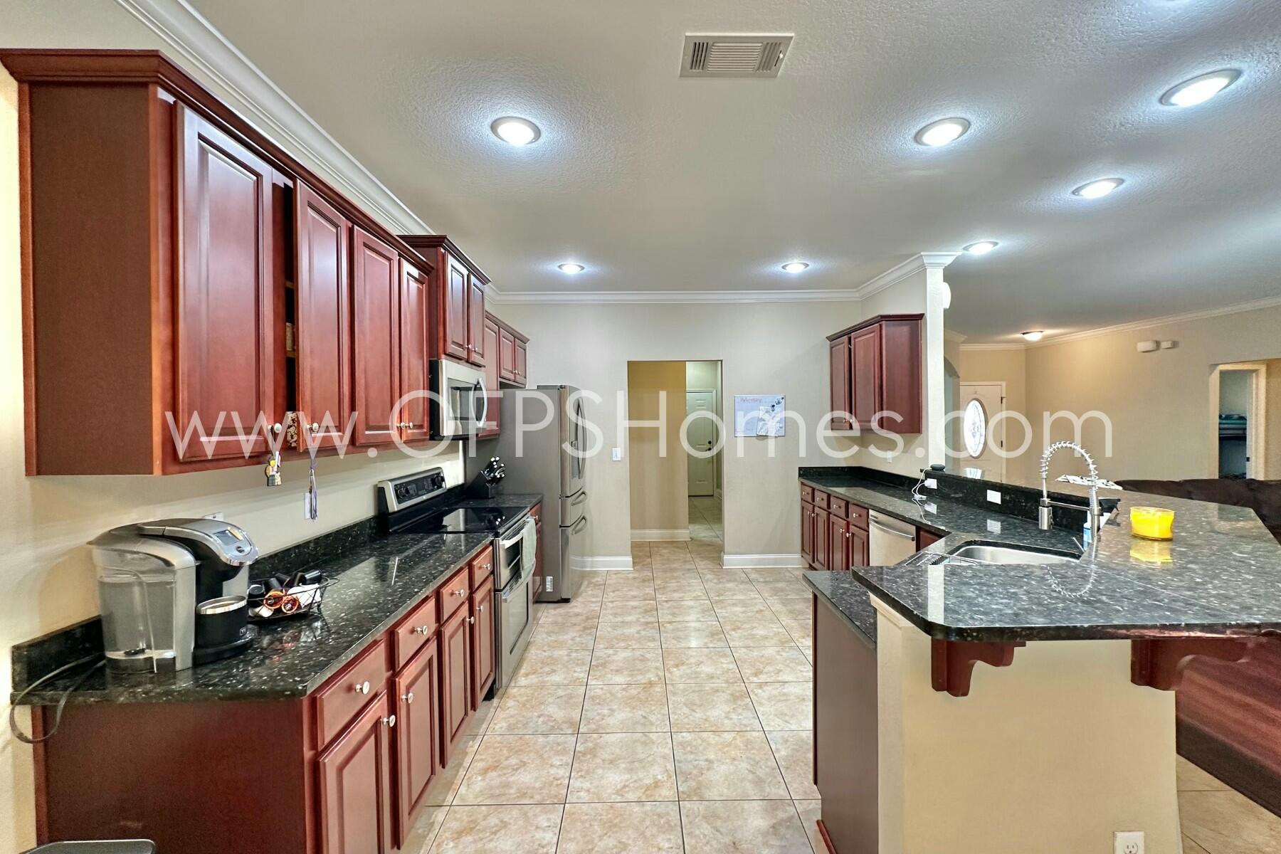 DUGGAN POND ESTATES - Residential Lease