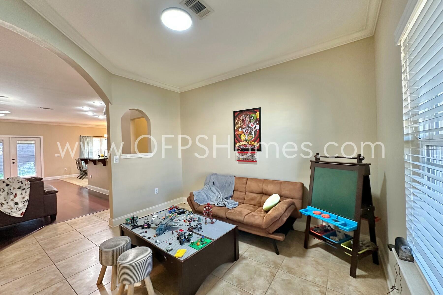 DUGGAN POND ESTATES - Residential Lease