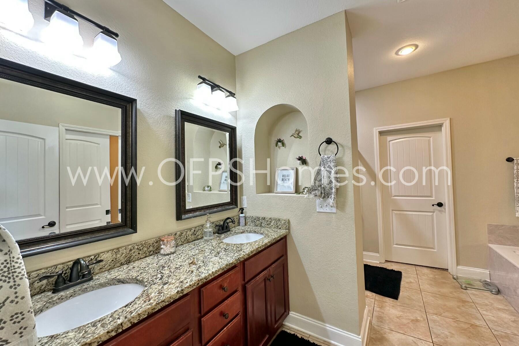 DUGGAN POND ESTATES - Residential Lease