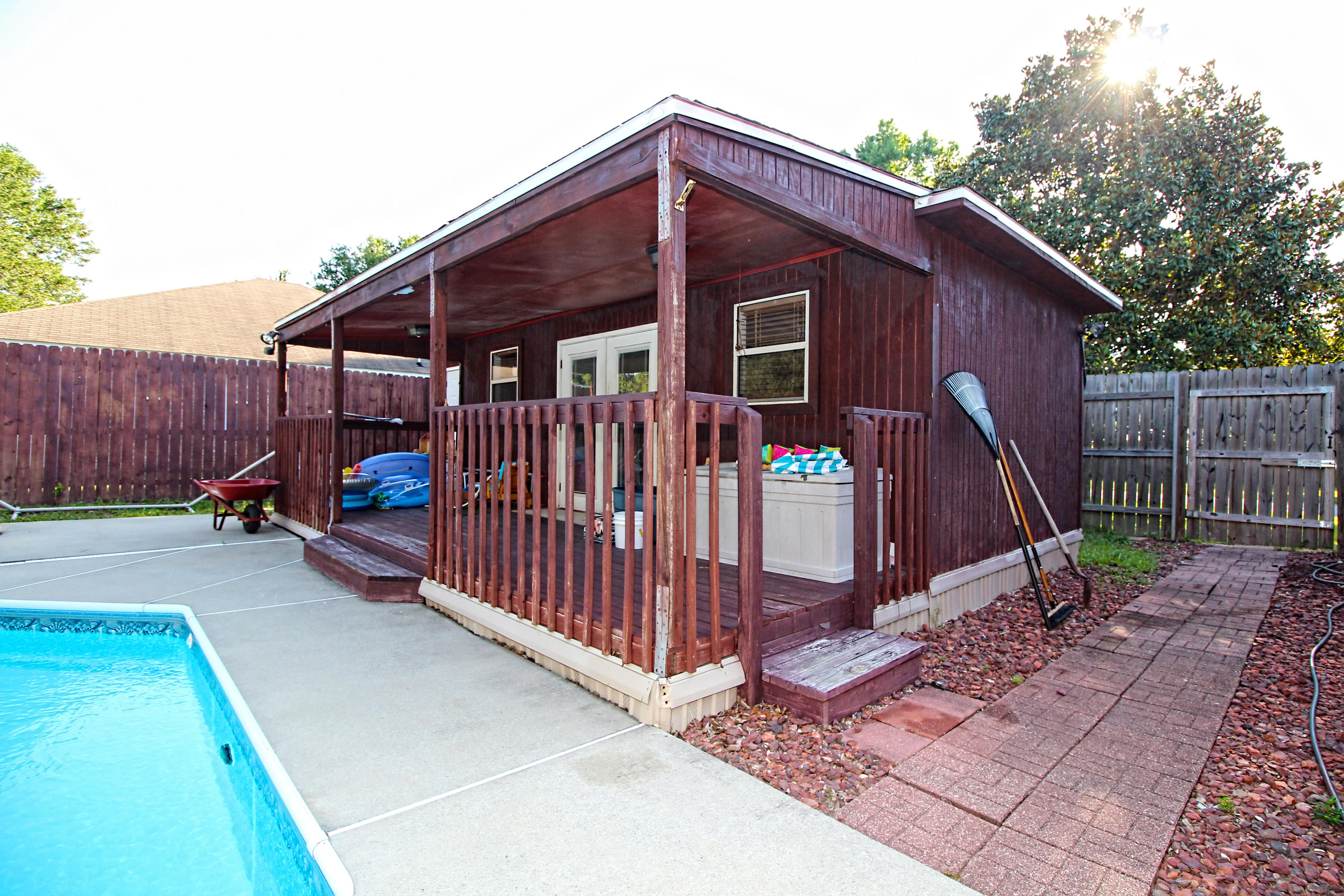 METES & BOUNDS - Residential