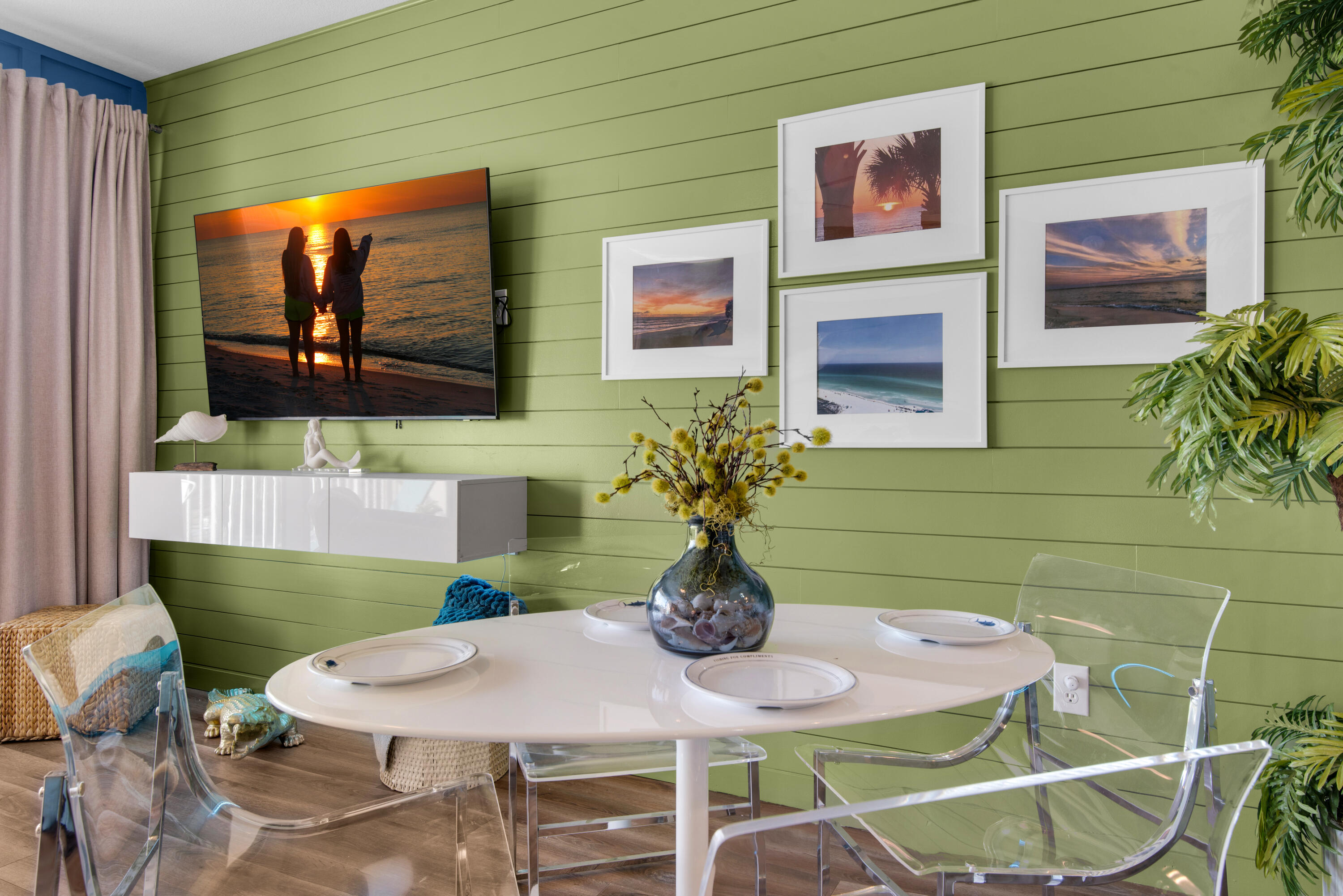 STERLING SHORES - Residential