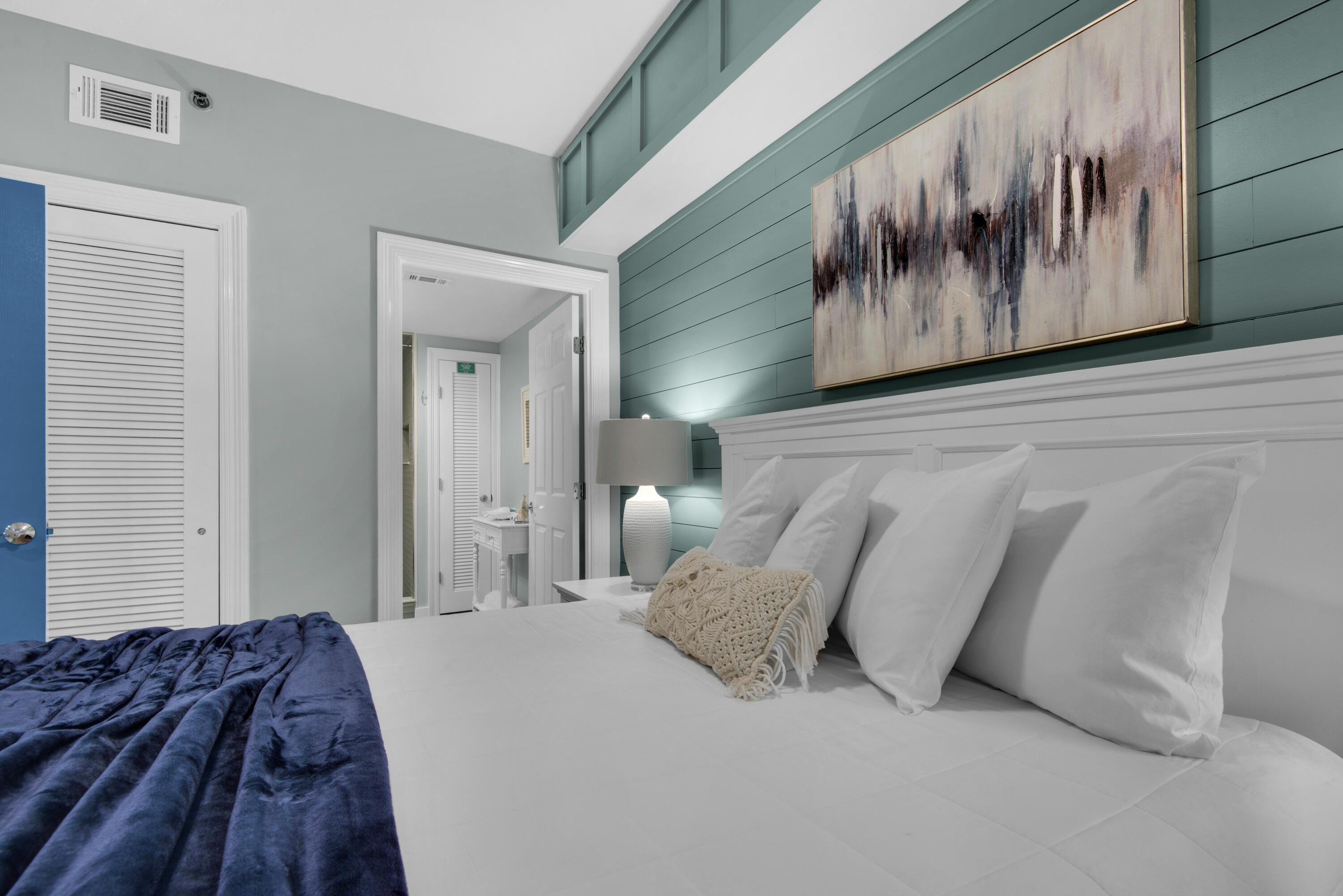 STERLING SHORES - Residential